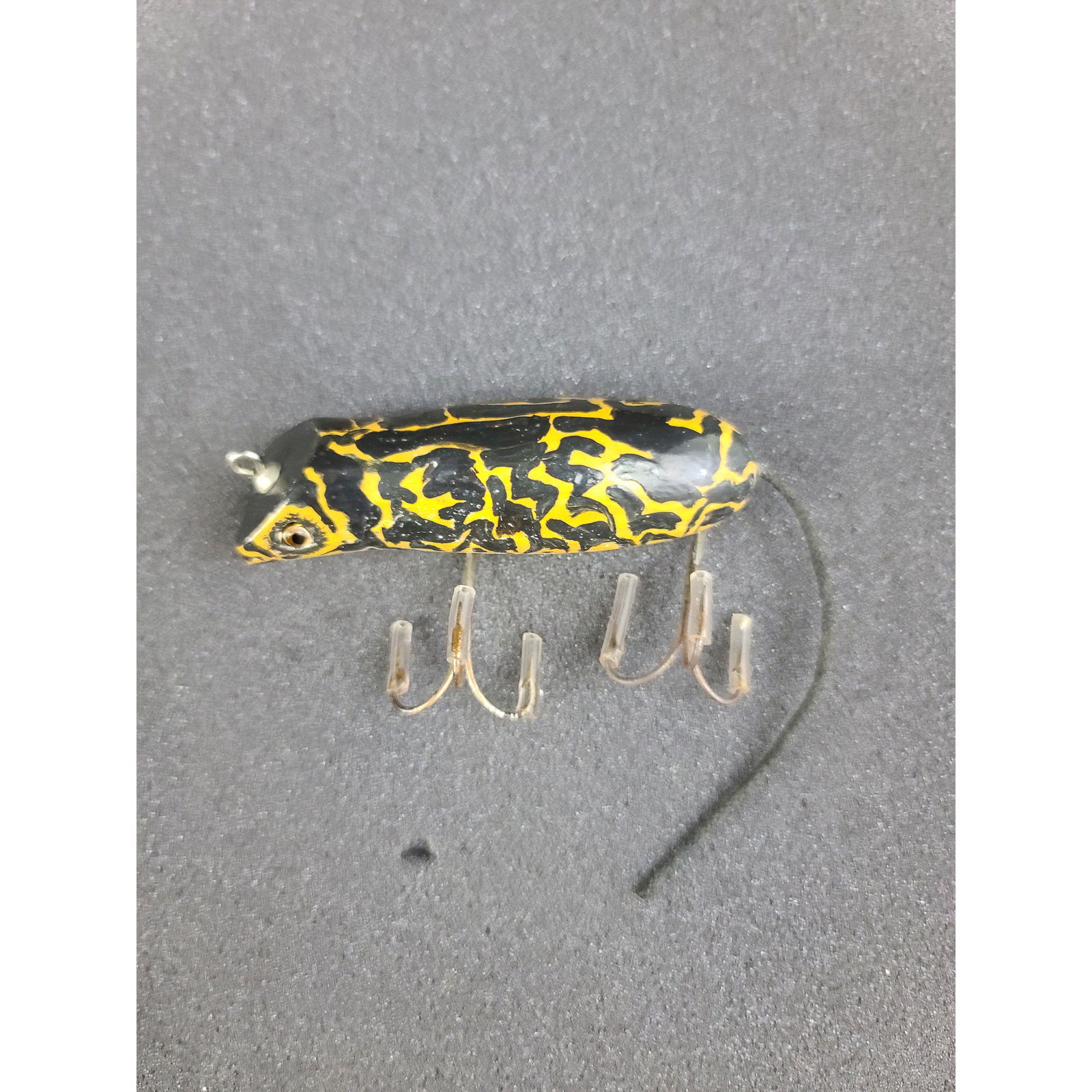 Vintage Fishing Lure Shakespeare Mouse Lure Glass Eyes (1 of 5)