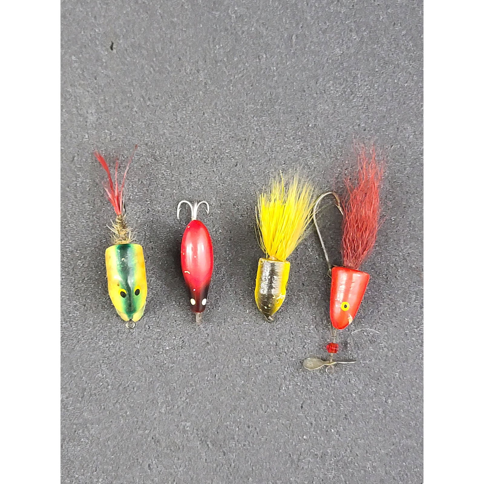 4 Vintage Fly Fishing Lures: 4 Vintage Fly Fishing Lures