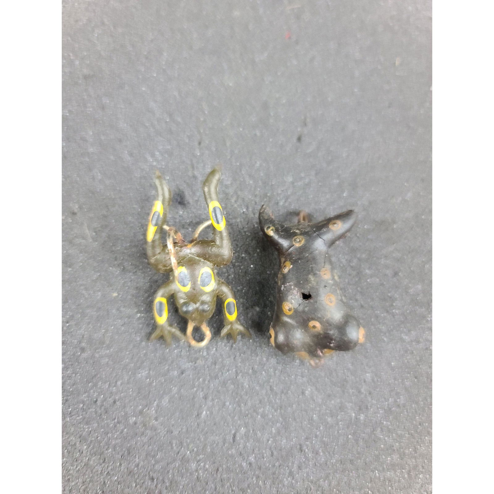 2 Vintage Fly Fishing Lure Frog Lure (1 of 4)
