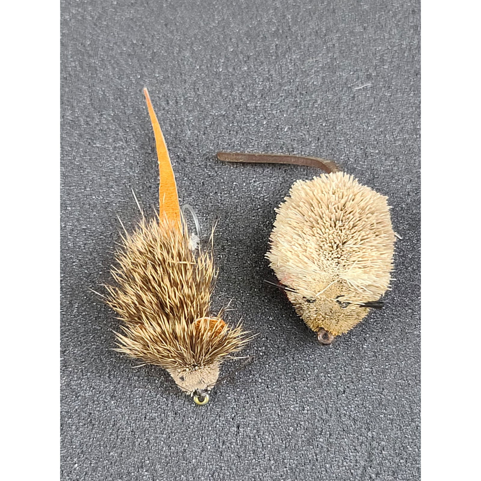 2 Vintage Fishing Lures Hair Fly Mouse Lures (1 of 6)
