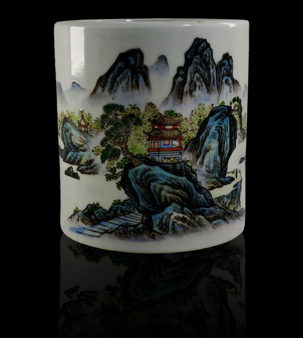 Chinese famille rose porcelain brush pot with mark (1 of 20)