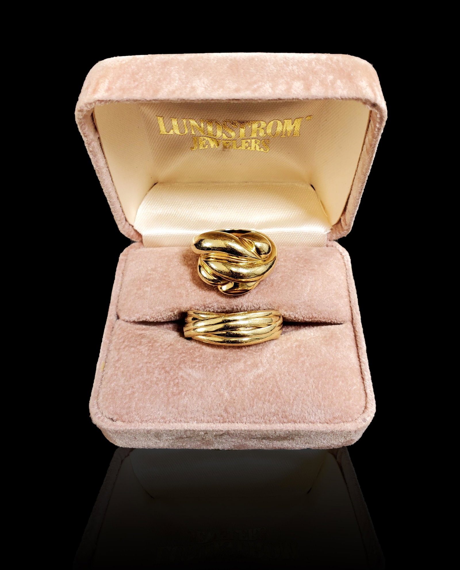 2 14K Gold Rings 18 G .615 OZT (1 of 4)