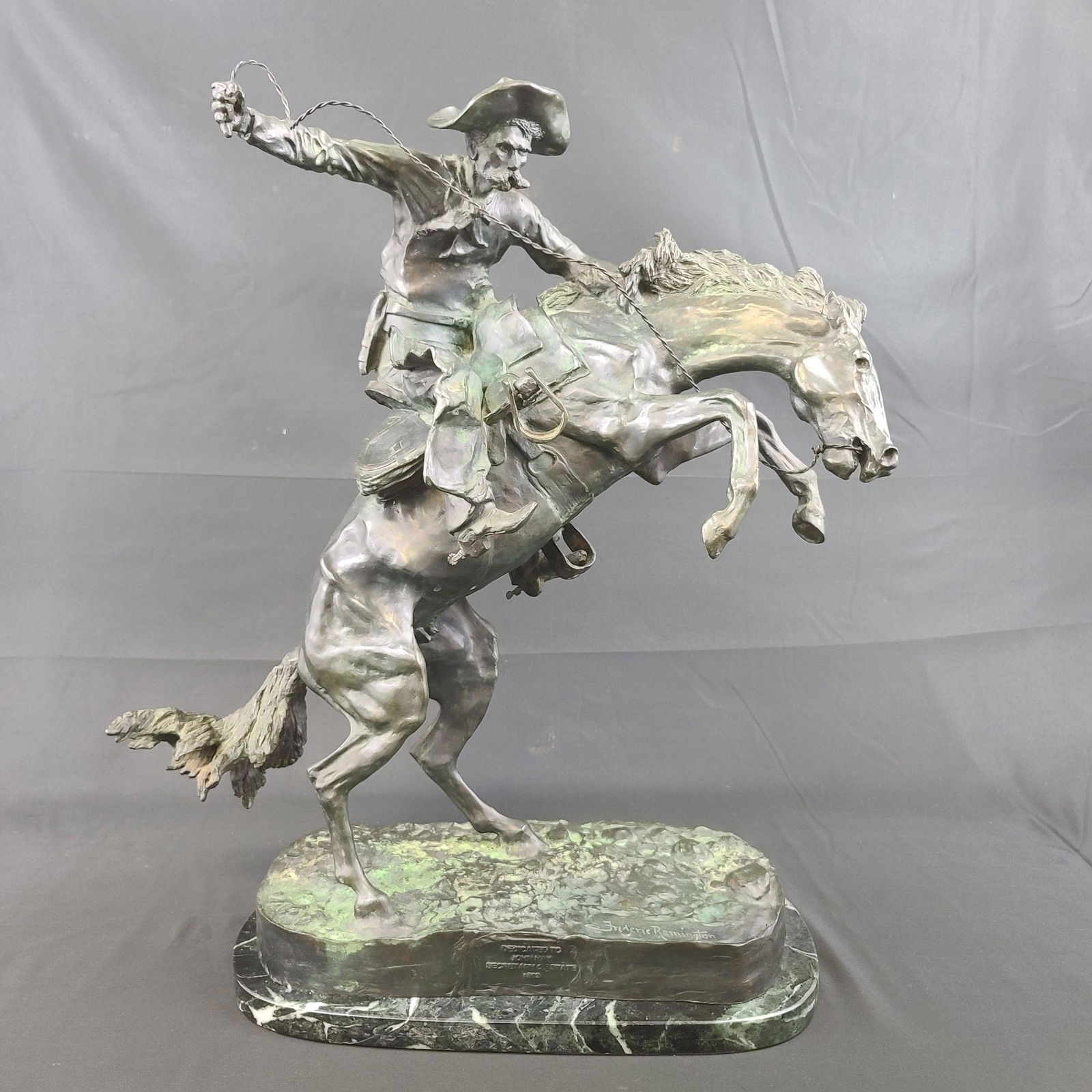 A Finely Cast Remington Bronze Signed (1 of 20)