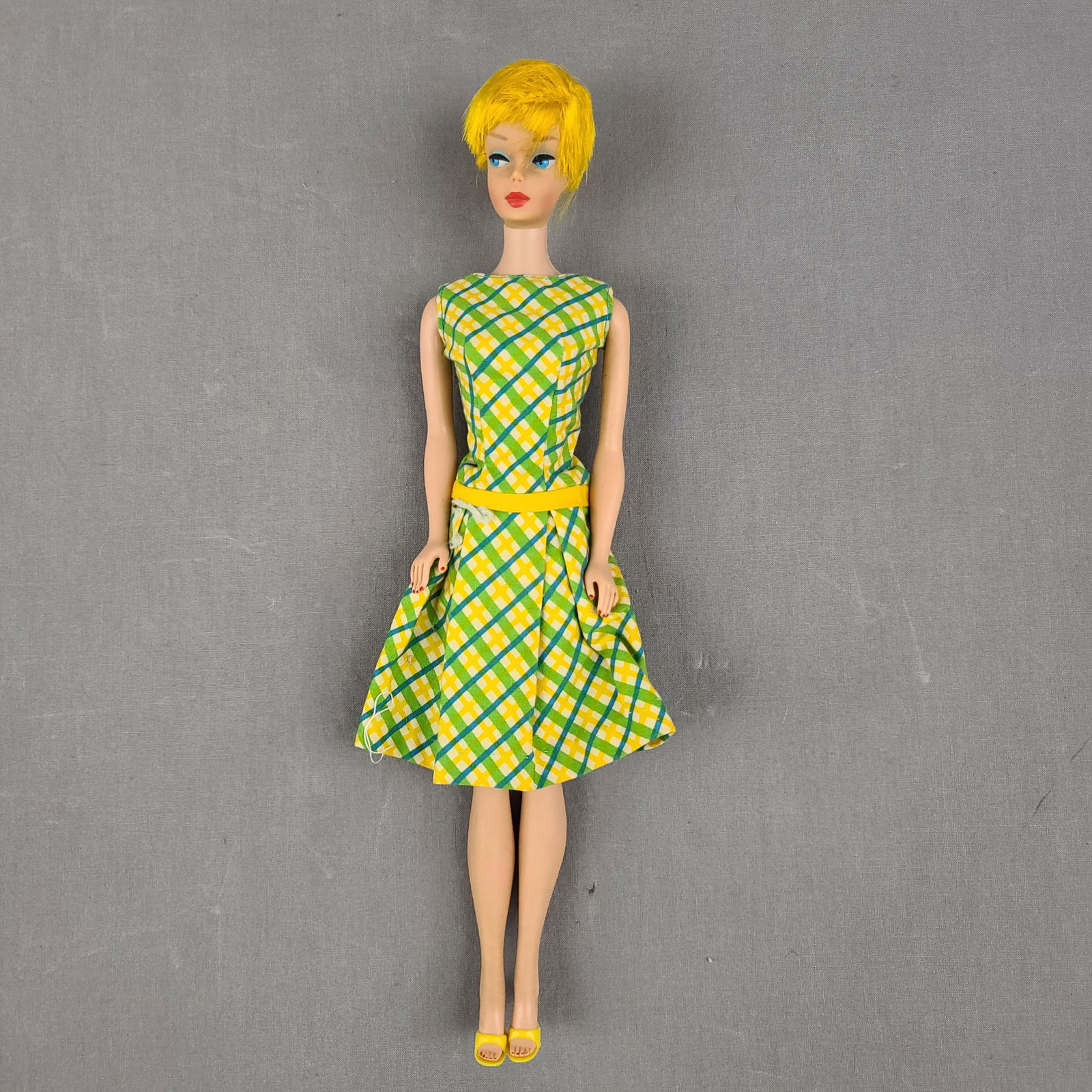 Vintage Color Magic Barbie Dolls (1 of 10)