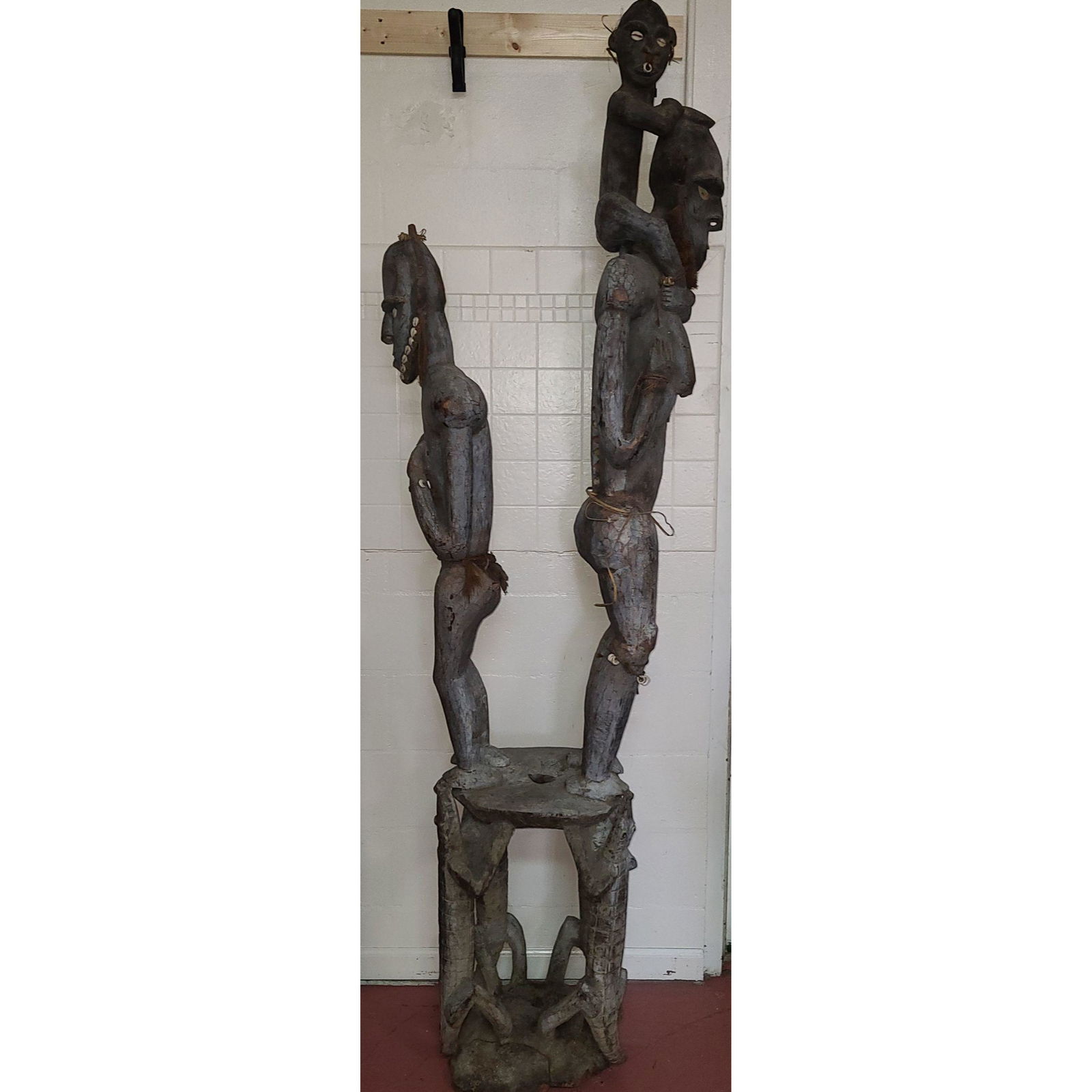 Large Papua New Guinea Sculpture "A Family" (1 of 20)