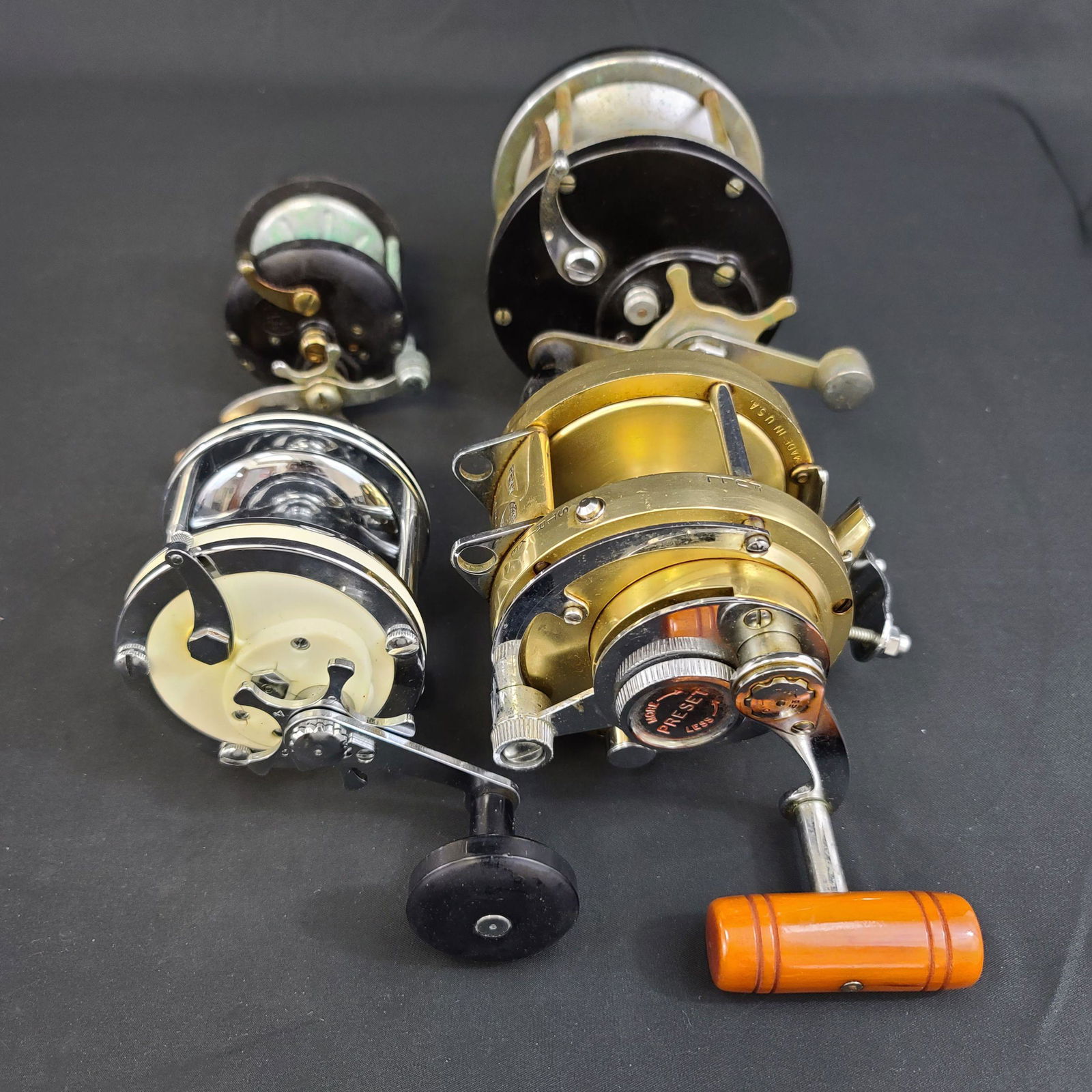 Penn International And Garcia Mitchell Fishing Reel + 2 (1 of 16)