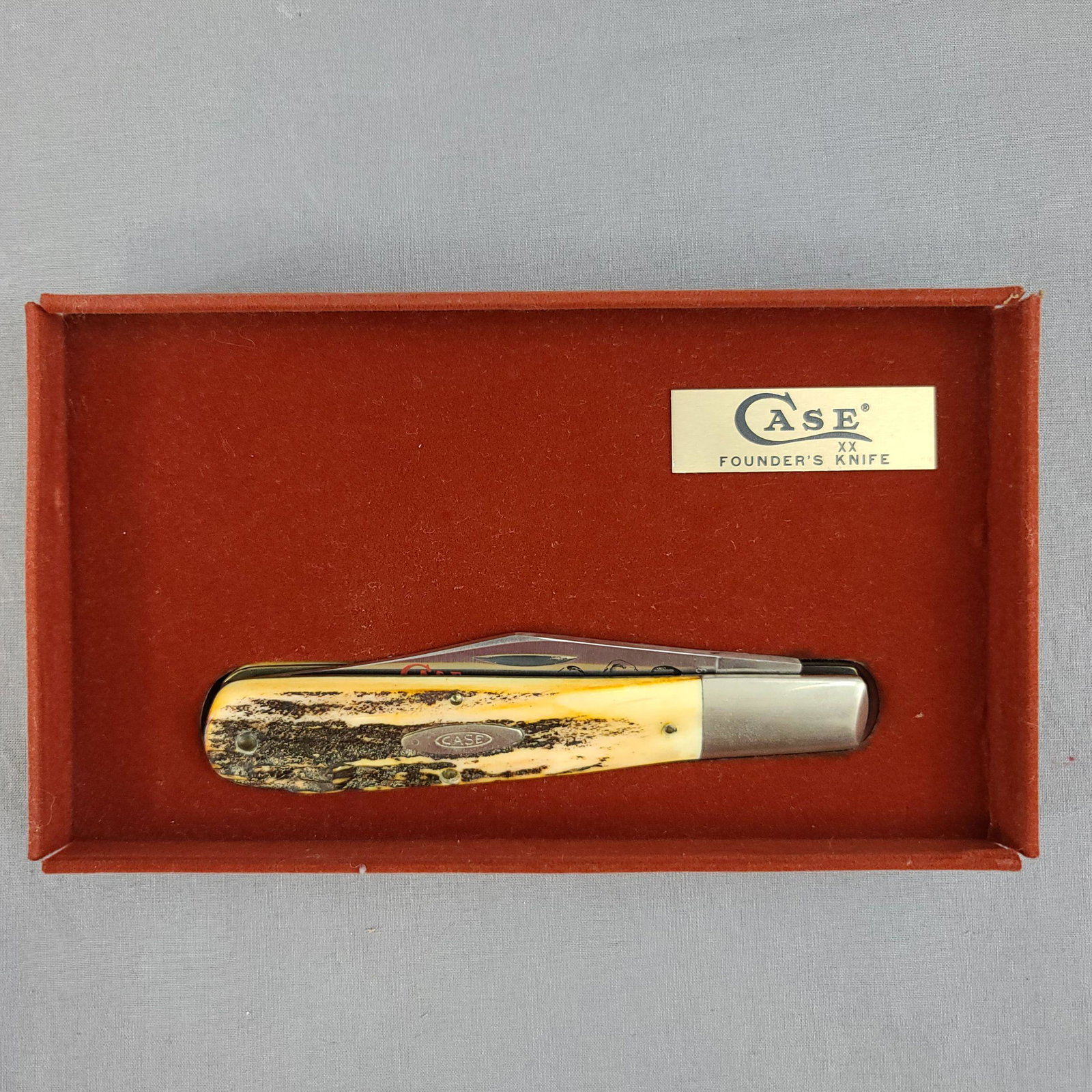 Case Knife Double xx Stag Handle "Founders KnifE: Vintage Case Knife Double xx Stag Handle "Founders Knife". The blade measures 3.5" Long