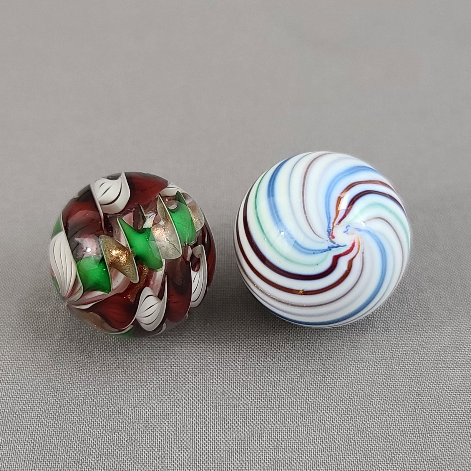 2 Vintage Glass Marbles: 2 Vintage Glass Marbles. Measures Appx. 1" & 1 1/8"