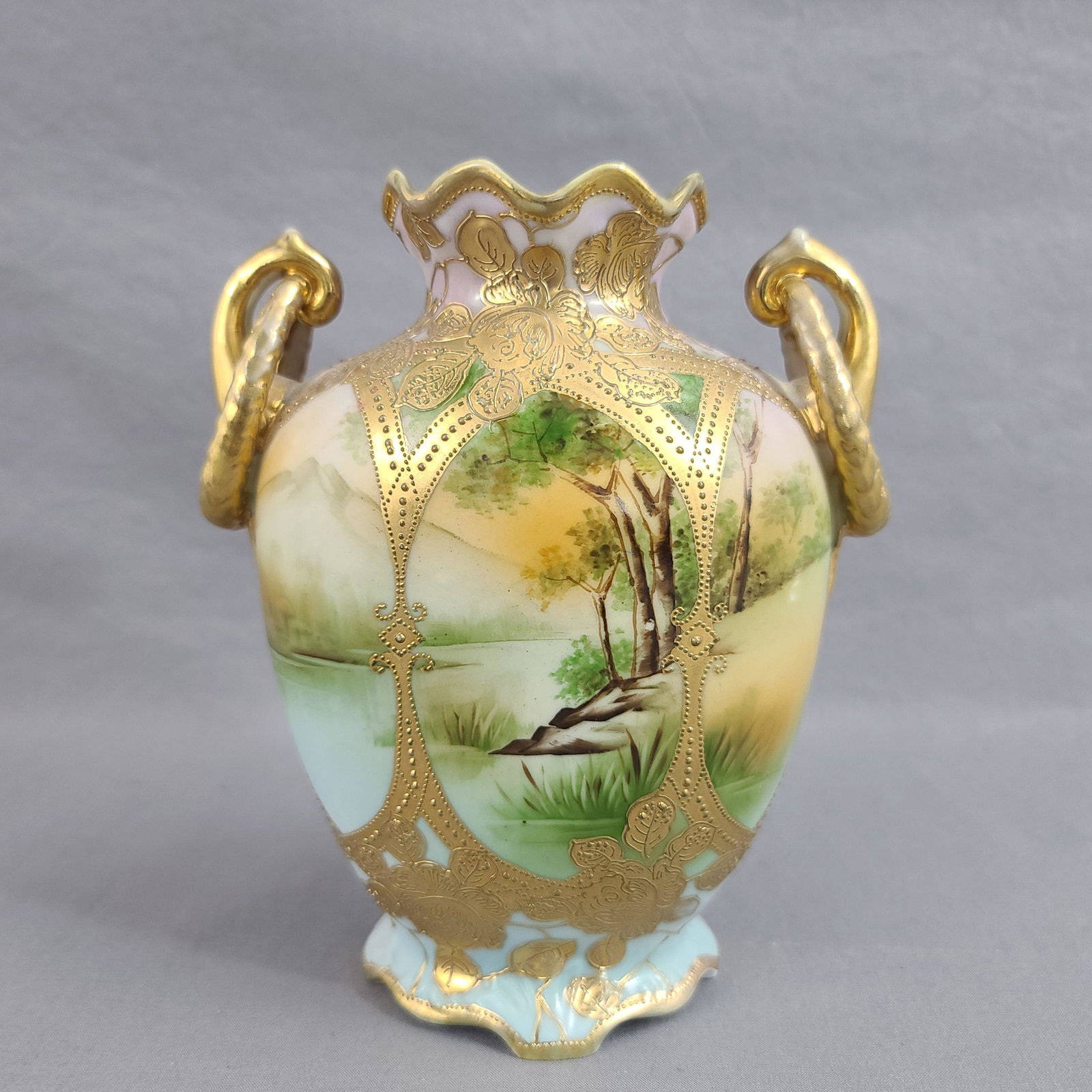 Antique Hand Painted Nippon Vase: Hand Painted Nippon Vase. Measure 7" Tall