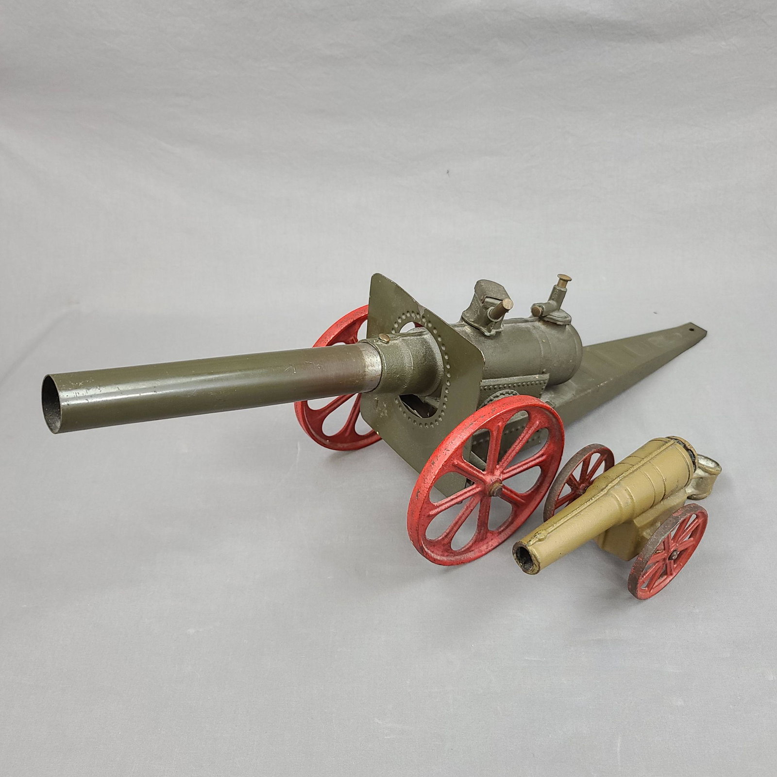 LOT OF 2 BIG BANG CANNONS: LOT OF 2 BIG BANG CANNONS