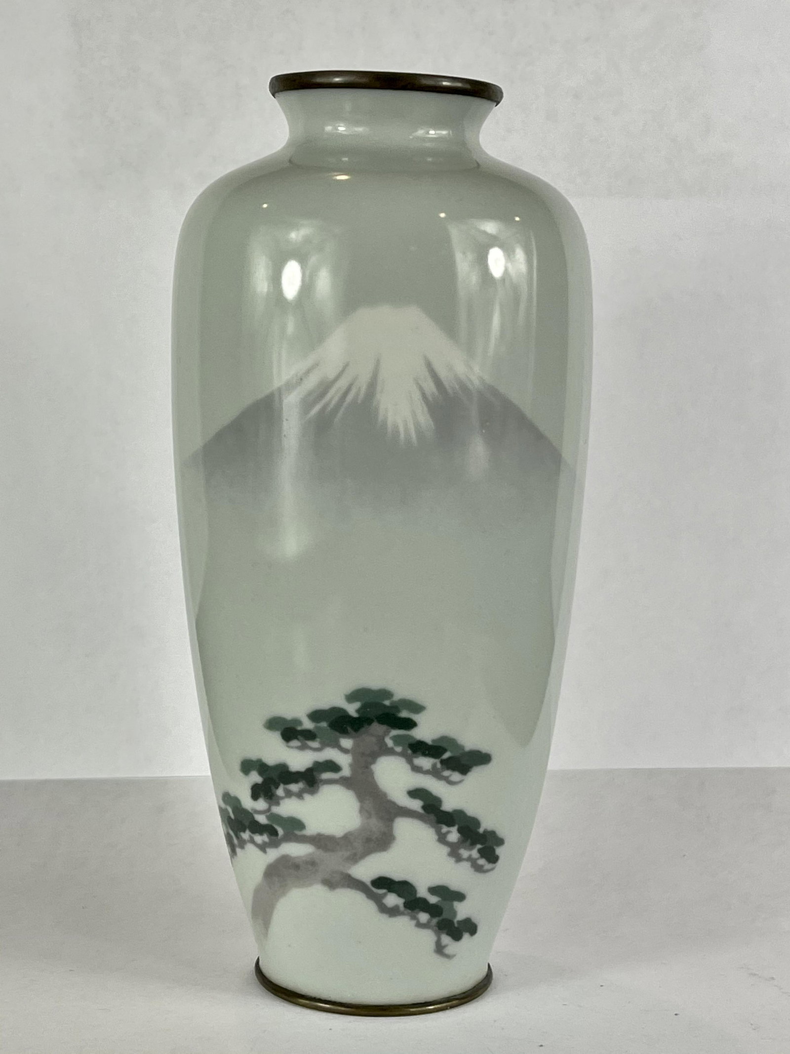 Japanese Cloisonné Vase Work Shop Of Namikawa Sosuke: Japanese wireless cloisonné vase from the workshop of Namikawa Sosuke Meiji period circa 1880-1900. Measure 6” tall