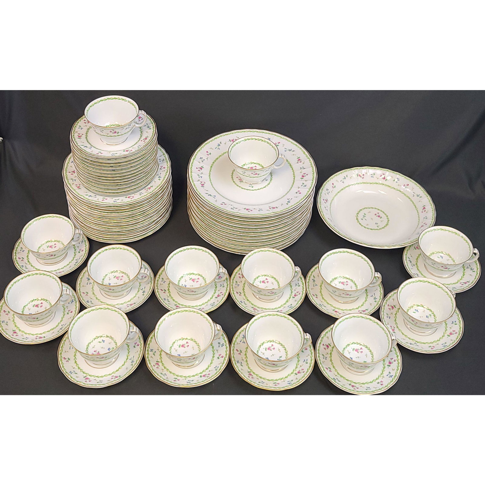 (64) BERNDARDAUD LIMOGES 'ARTOIS' DINNER SERVICE (1 of 11)