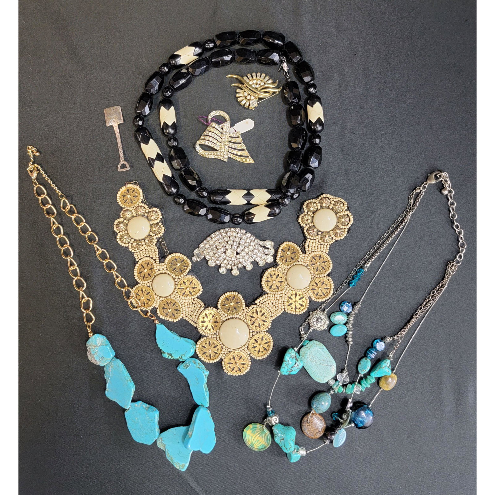 Grouping Of Vintage Jewelry Monet Turquoise Etc: Grouping Of Vintage Costume Jewelry