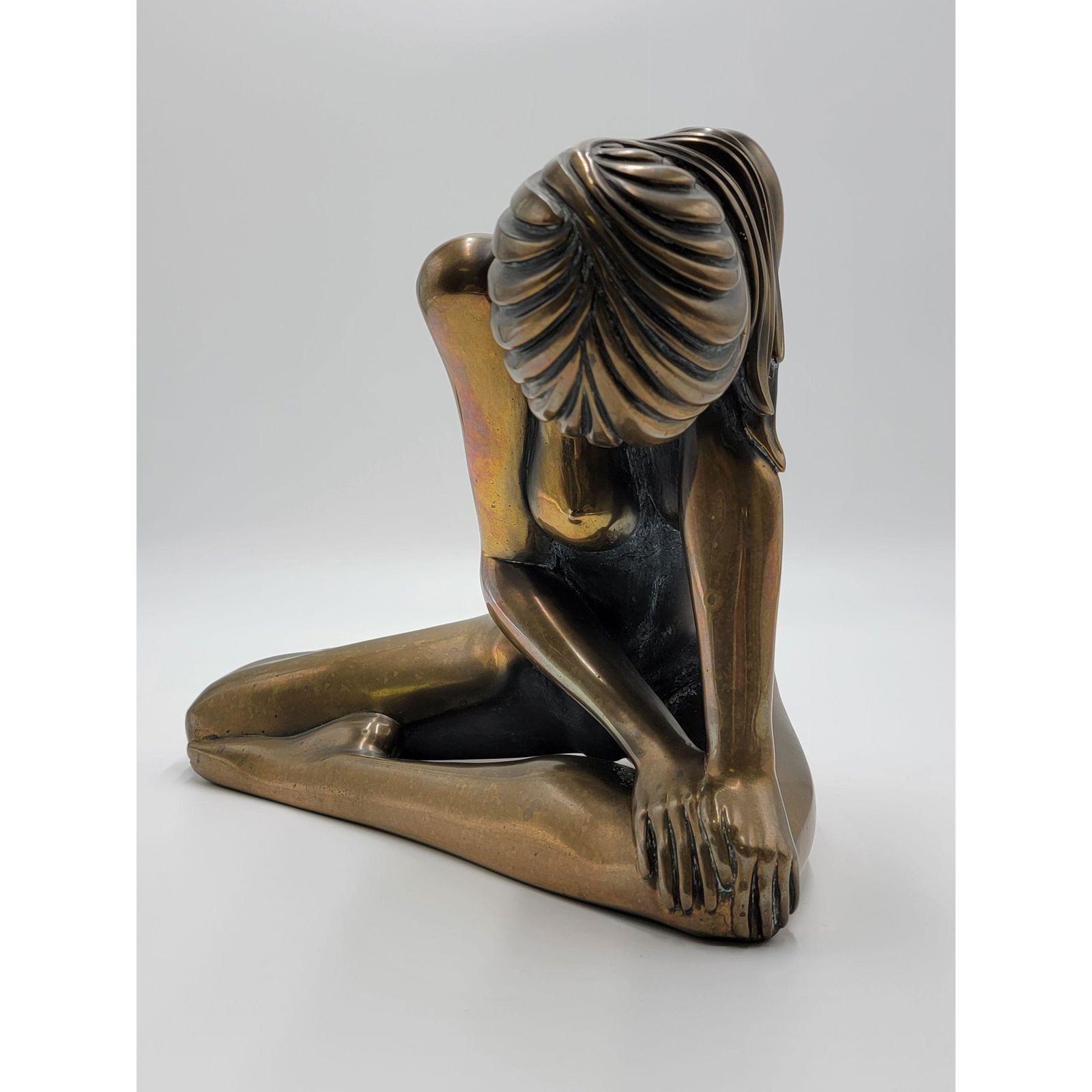 Nude Bronze Sculpture Bennett Brothers Tom Bennett: Nude Bronze sculpture Bennett Brothers Signed Tom Bennett 44/156. Measure 10 3/4" Tall x 15.5" x 12"