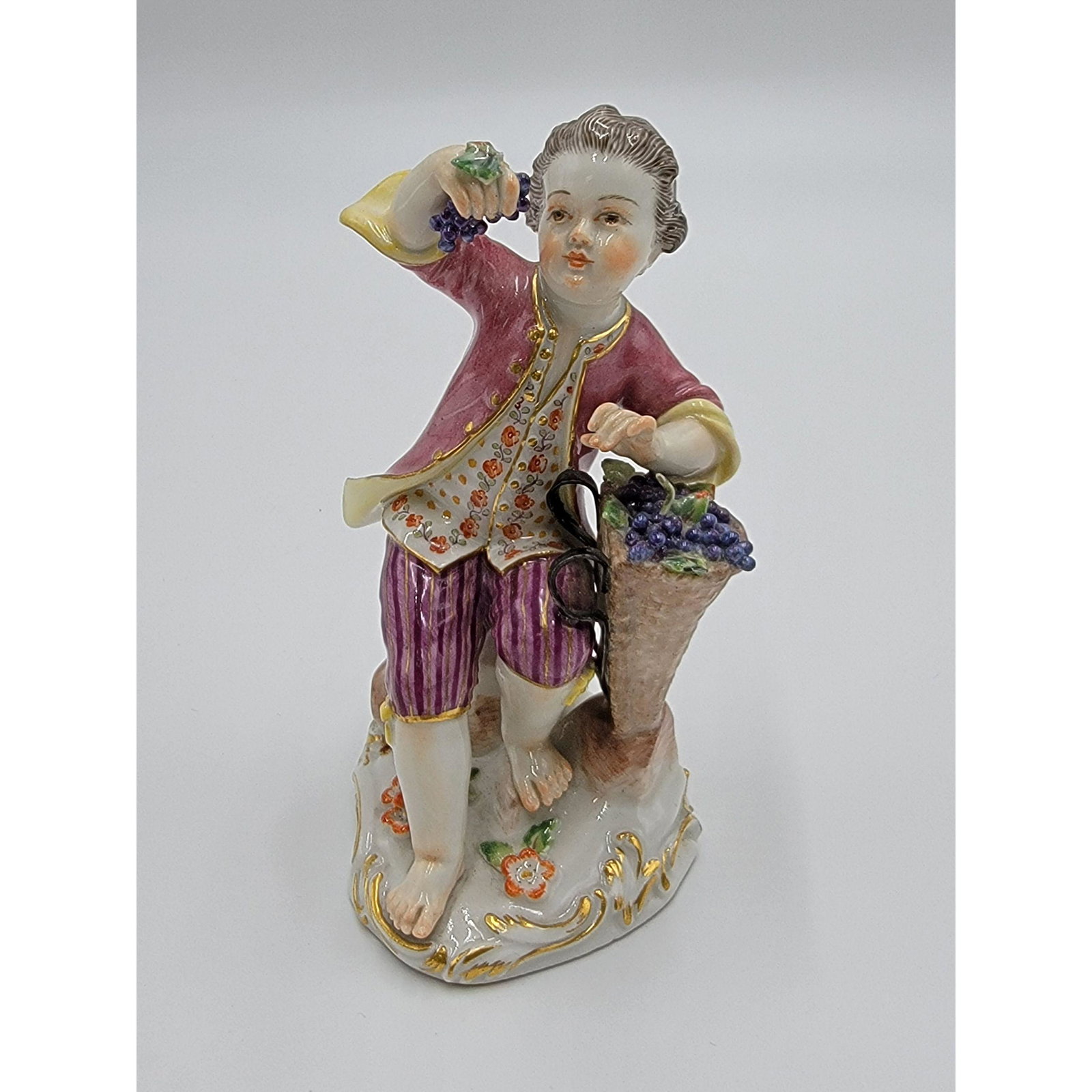 Antique German Meissen Figure: Antique German Meissen Figure. Measure 4 3/4" Tall.