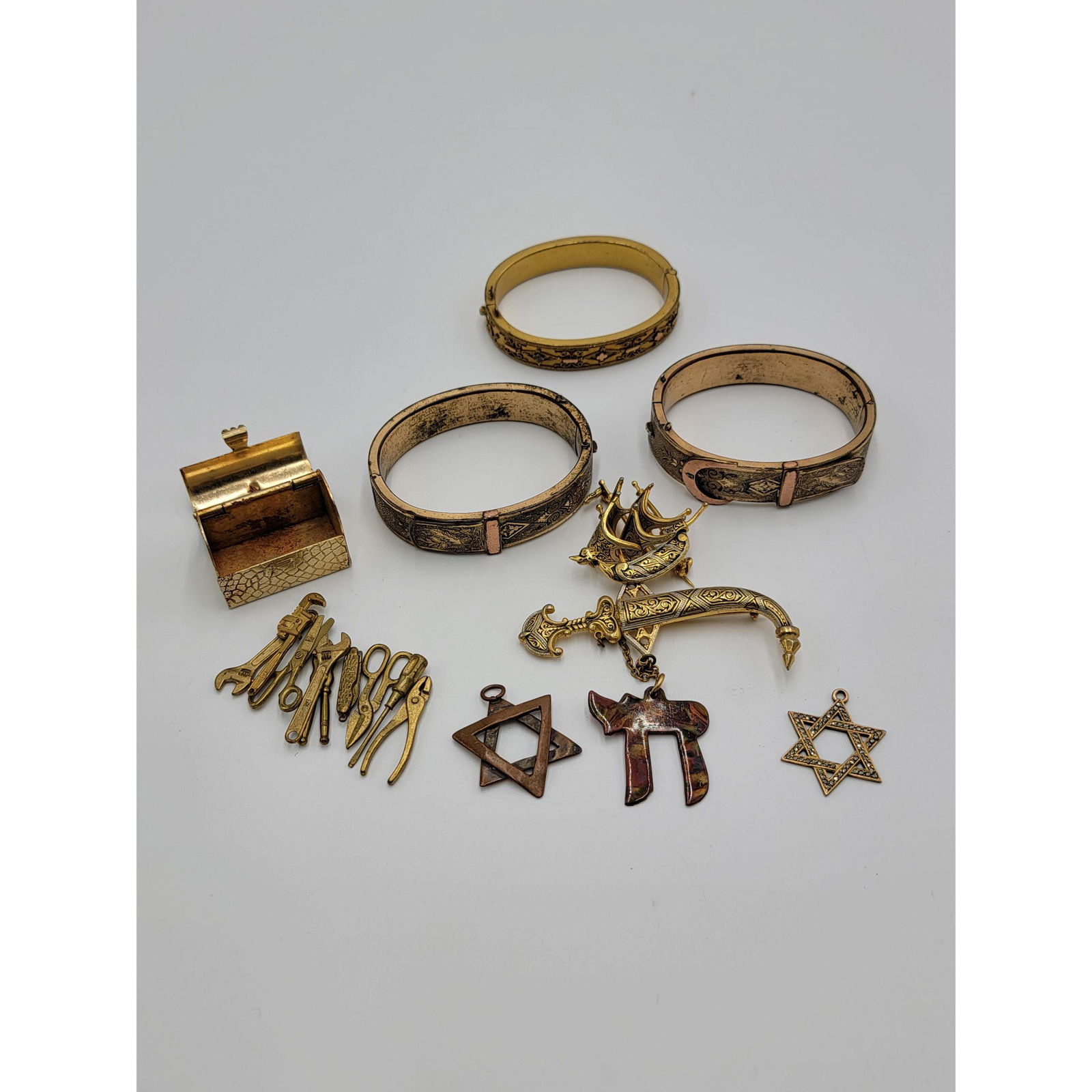 Grouping Of Antique Bangles Pendants Mini Tool Box (1 of 10)