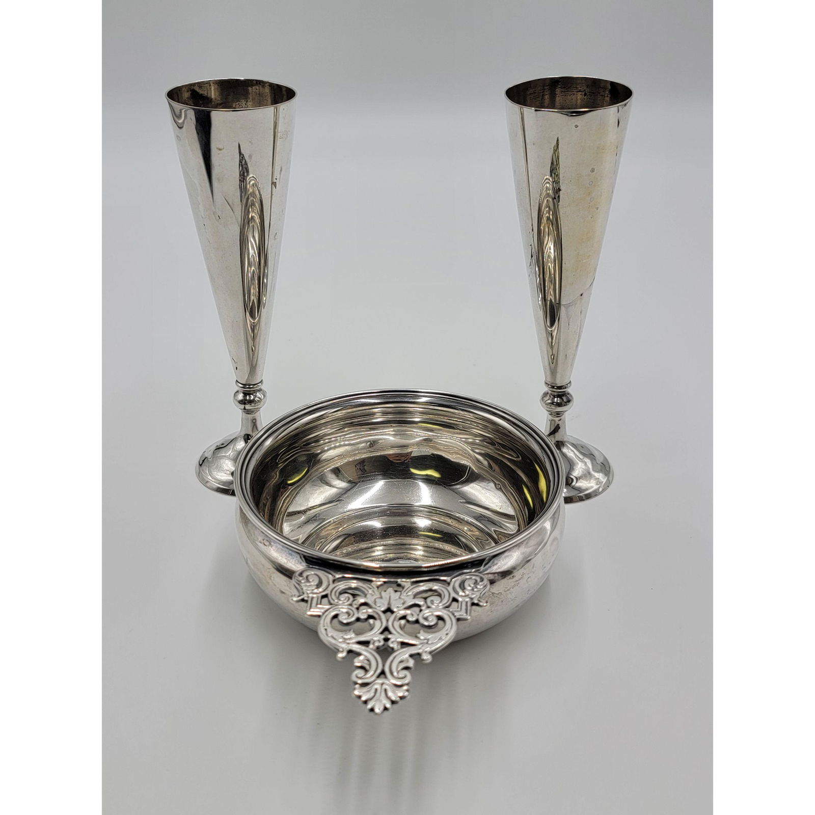 Lot of 3 Sterling Silver Pieces Bowl & Two Vases 399g (1 of 4)