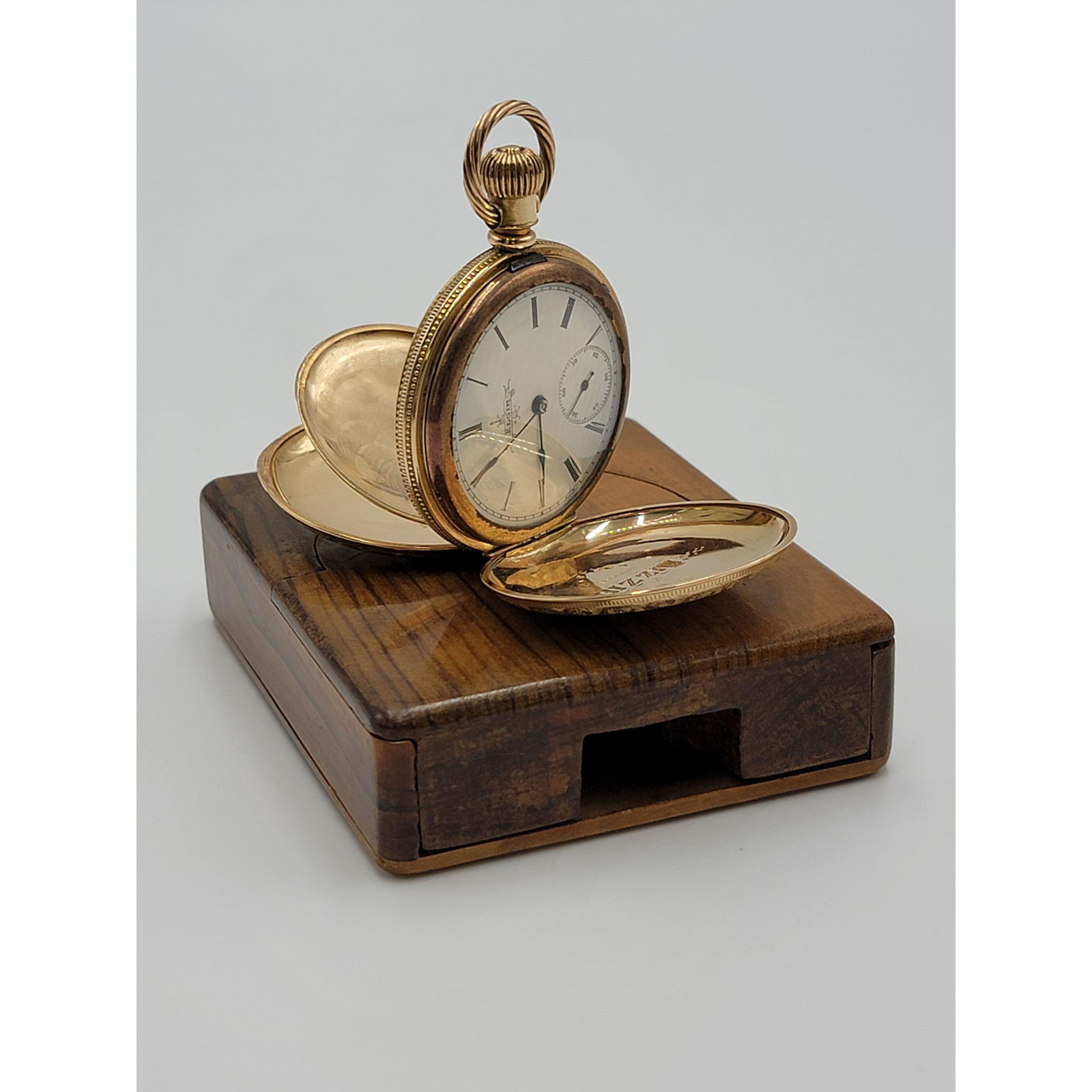 Vintage Elgin Pocket Watch  Decorated Case (1 of 14)