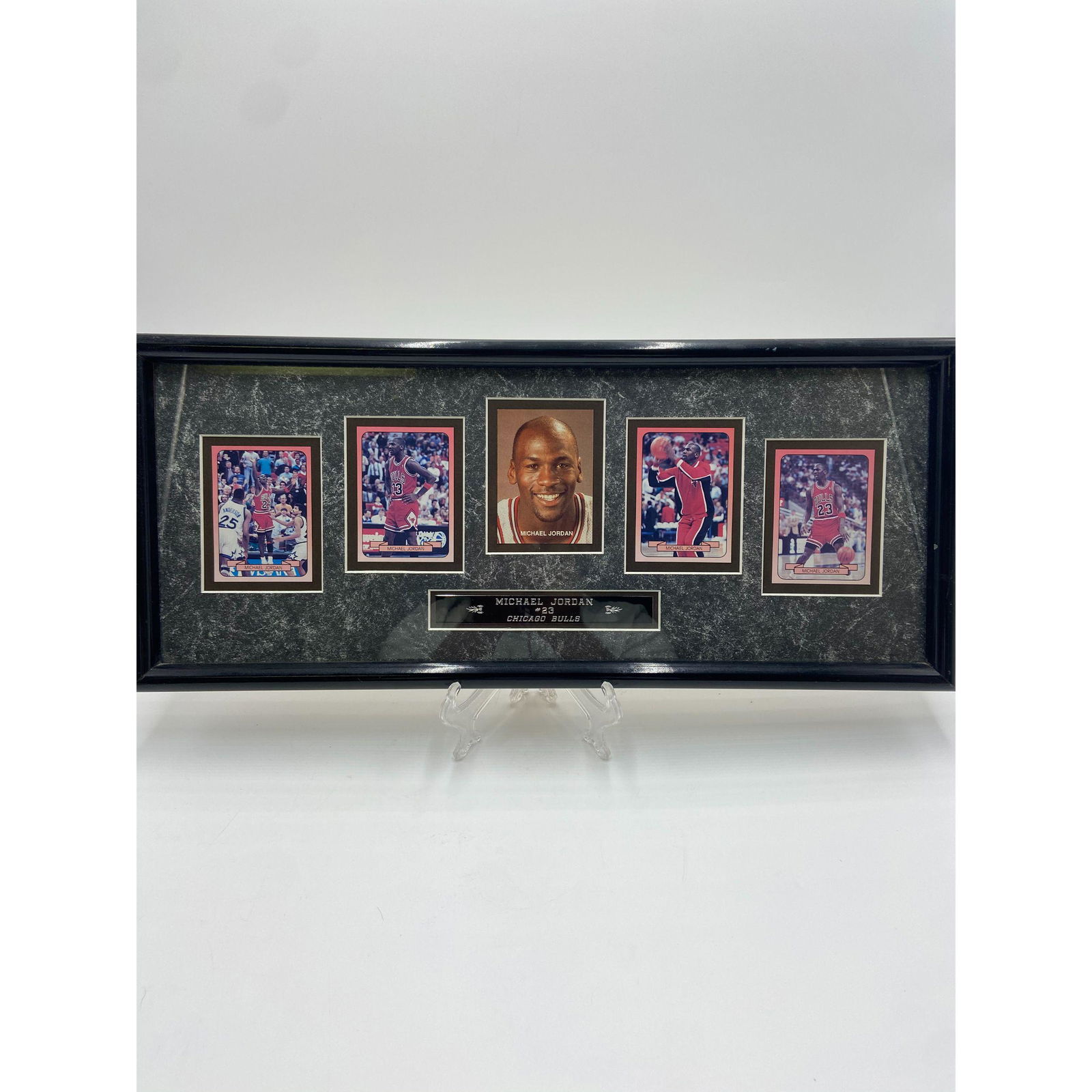 LOT OF 5 MICHAEL JORDAN CHICAGO BULLS NBA CARDS MATTED (1 of 7)