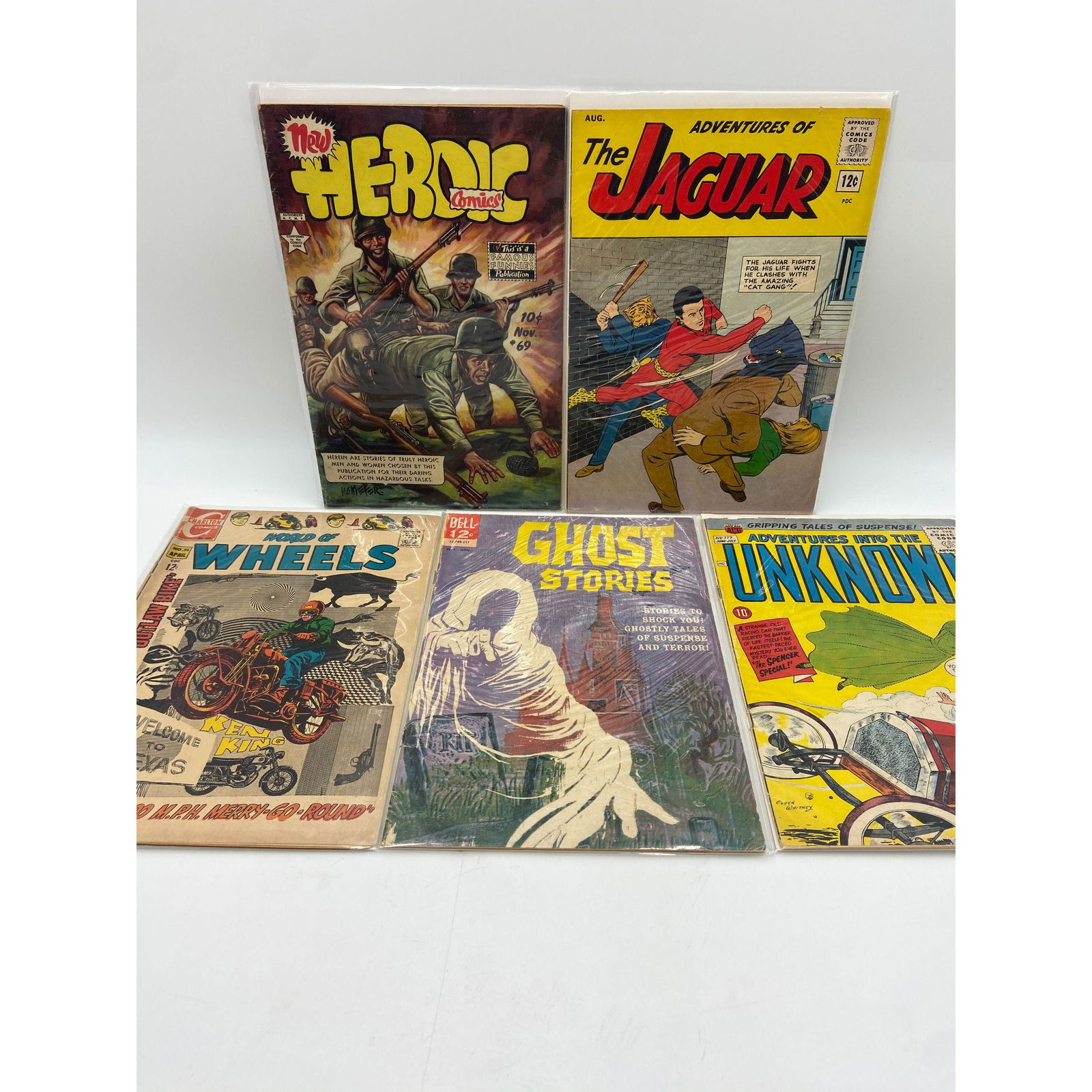 LOT OF 5 EARLY VINTAGE COMIC BOOKS 12 CENT DELL/CHARLTO (1 of 6)
