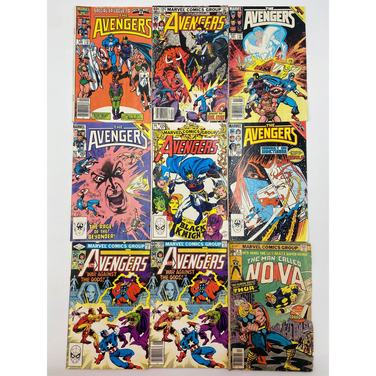 Lot Of 9 Vintage Marvel Comic Books The Avengers (1 of 10)