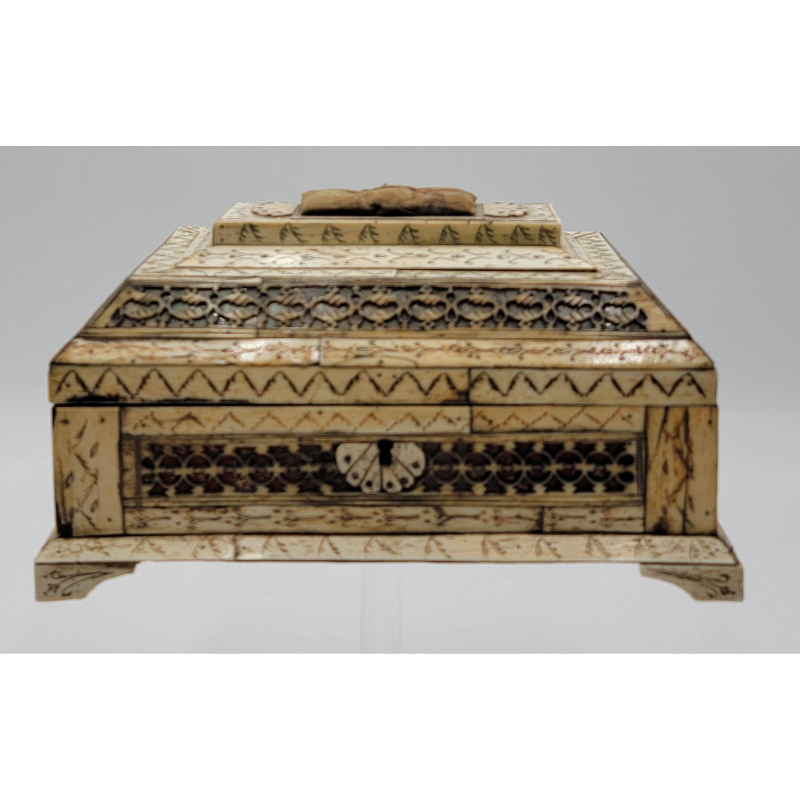 19th Century Sewing Box Carved Bone From Russia?: 19th Century Sewing Box Carved Bone From Russia?. Measure 8 5/8" x5.5" x 4 1/4".