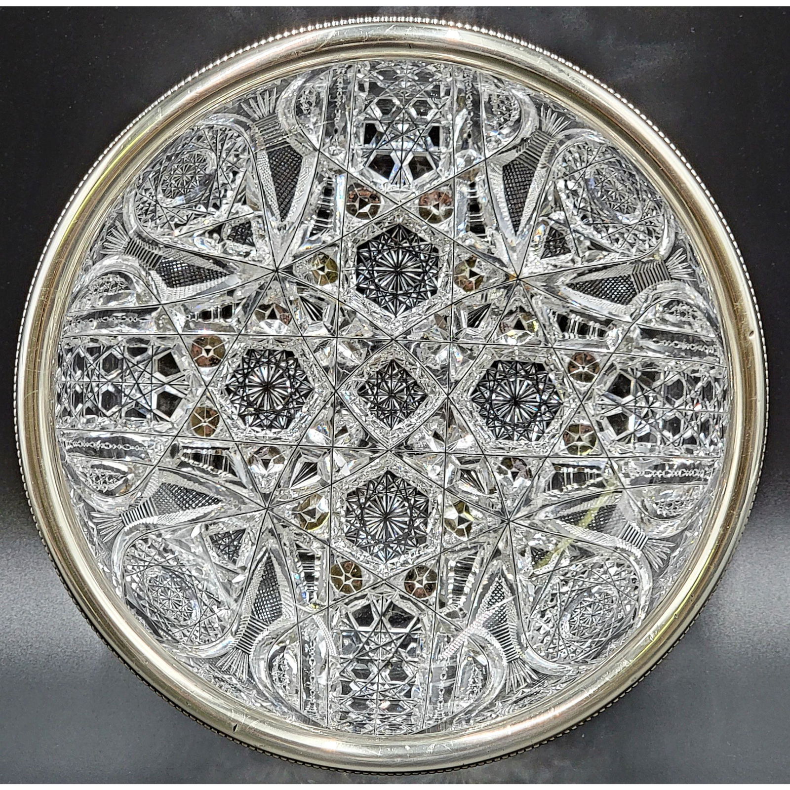 ABP Cut Glass Bowl J HOARE "NEWPORT" W/ Gorham Sterling: ABP Cut Glass Bowl J HOARE "NEWPORT" W/ Gorham Sterling Rim (Gorham 1909 Mark 1580 D) Measure 9" x 3.5". There Is A Tiny Fleck Present See Pic.