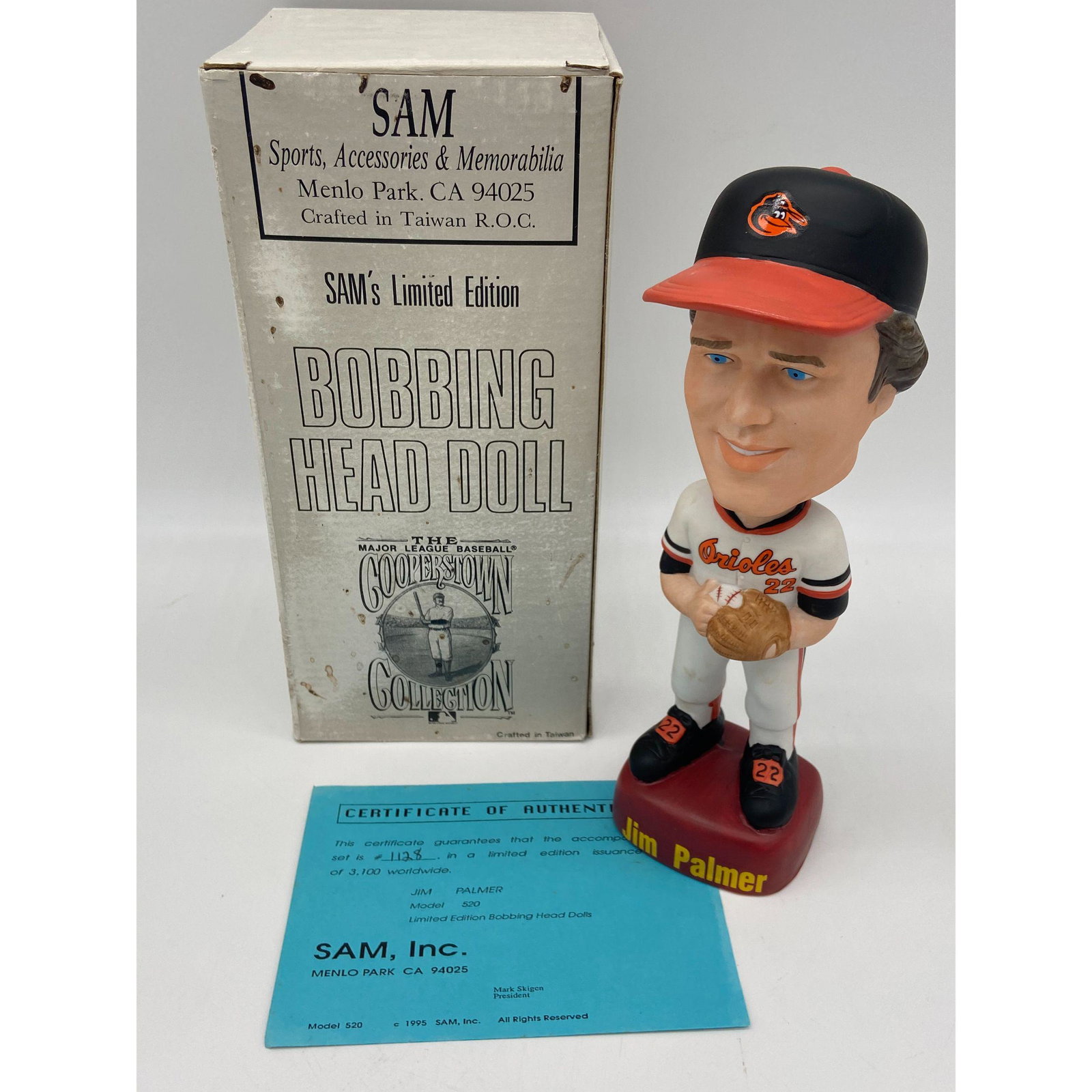 1995 Sam's Cal Ripken Jr Orioles Bobblehead Limited Edi: 1995 Sam's Cal Ripken Jr Orioles Bobblehead Limited Edition. New In Box Measures 9" Limited Edition # 1532-3000. Please email for a condition report and photos, if desired, Emails should be received a
