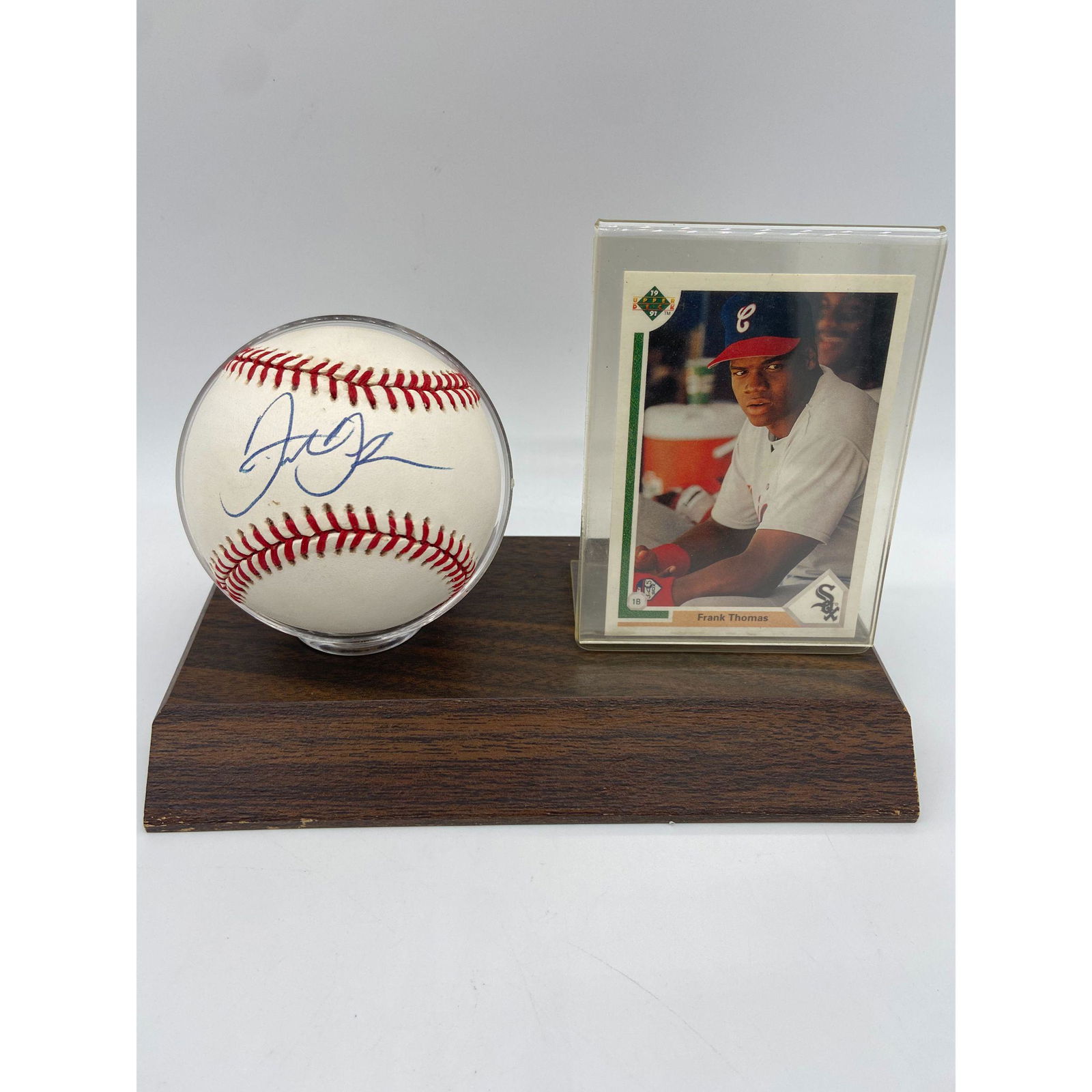 MLB Hall Of Famer Frank Thomas Autographed Baseball & R (1 of 7)