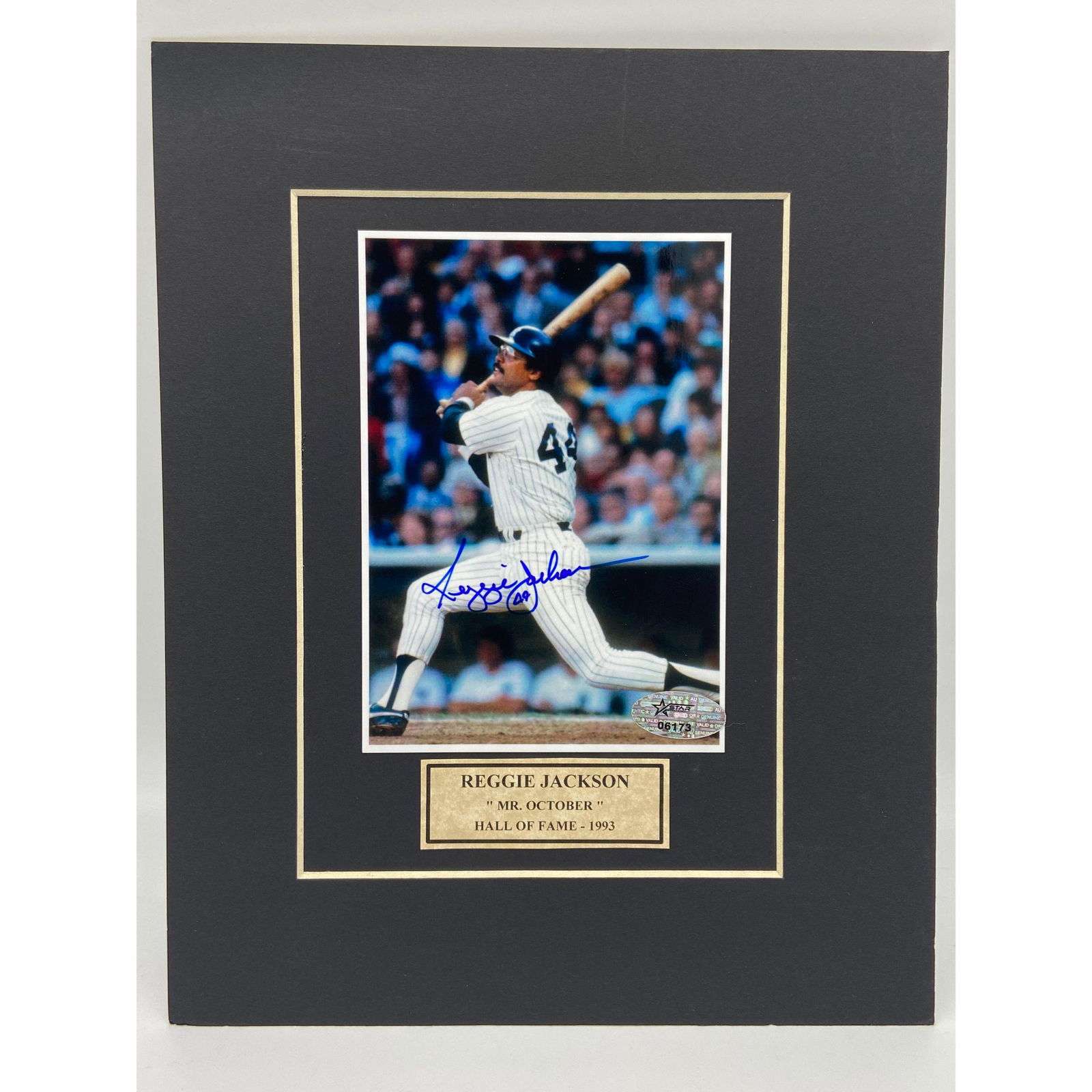 New York Yankees Reggie Jackson "MR OCTOBER" Signed Pho (1 of 5)