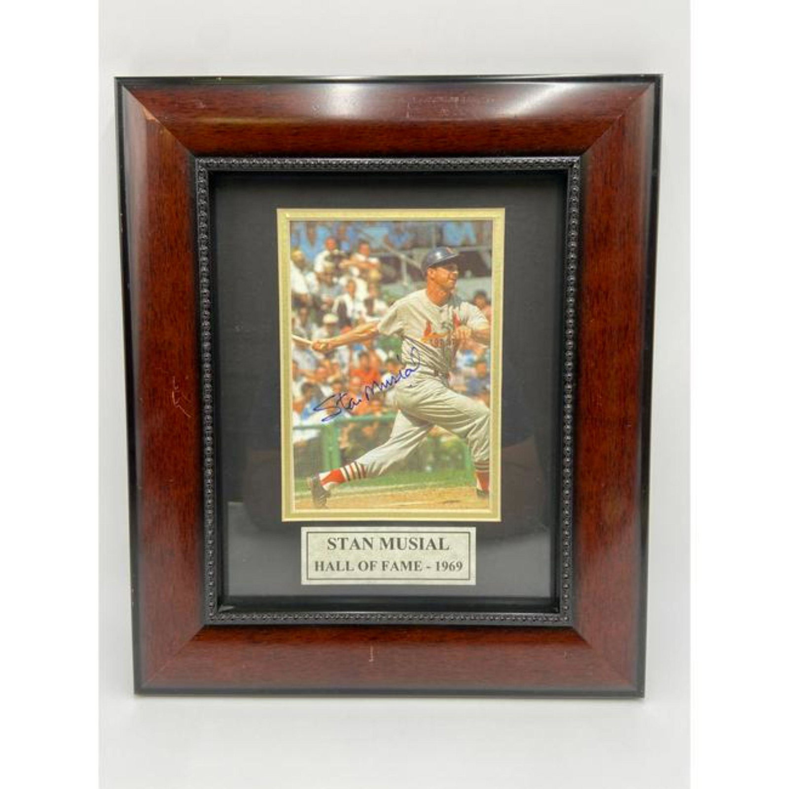 Vintage Stan Musial Hall Of Fame 1969 Autographed Photo: Vintage Stan Musial Hall Of Fame 1969 Autographed Photo St Louis Cardinals Matted In Frame... The absence of a condition statement does not imply that the lot is in perfect condition or completely fre
