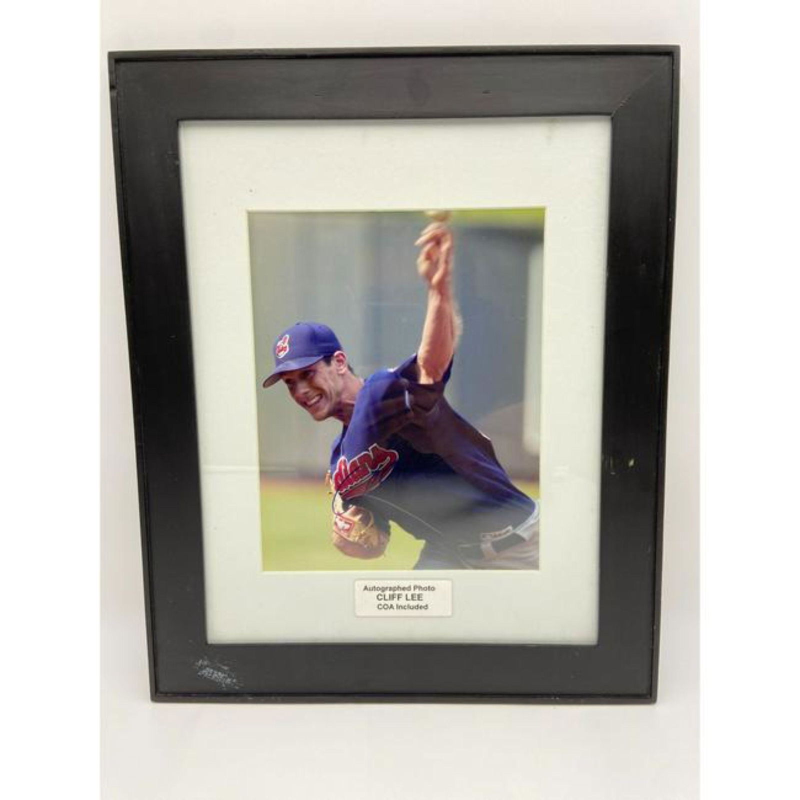 MLB CLIFF LEE CLEVELAND INDIAND AUTOGRAPHED PHOTO W/ CO (1 of 4)
