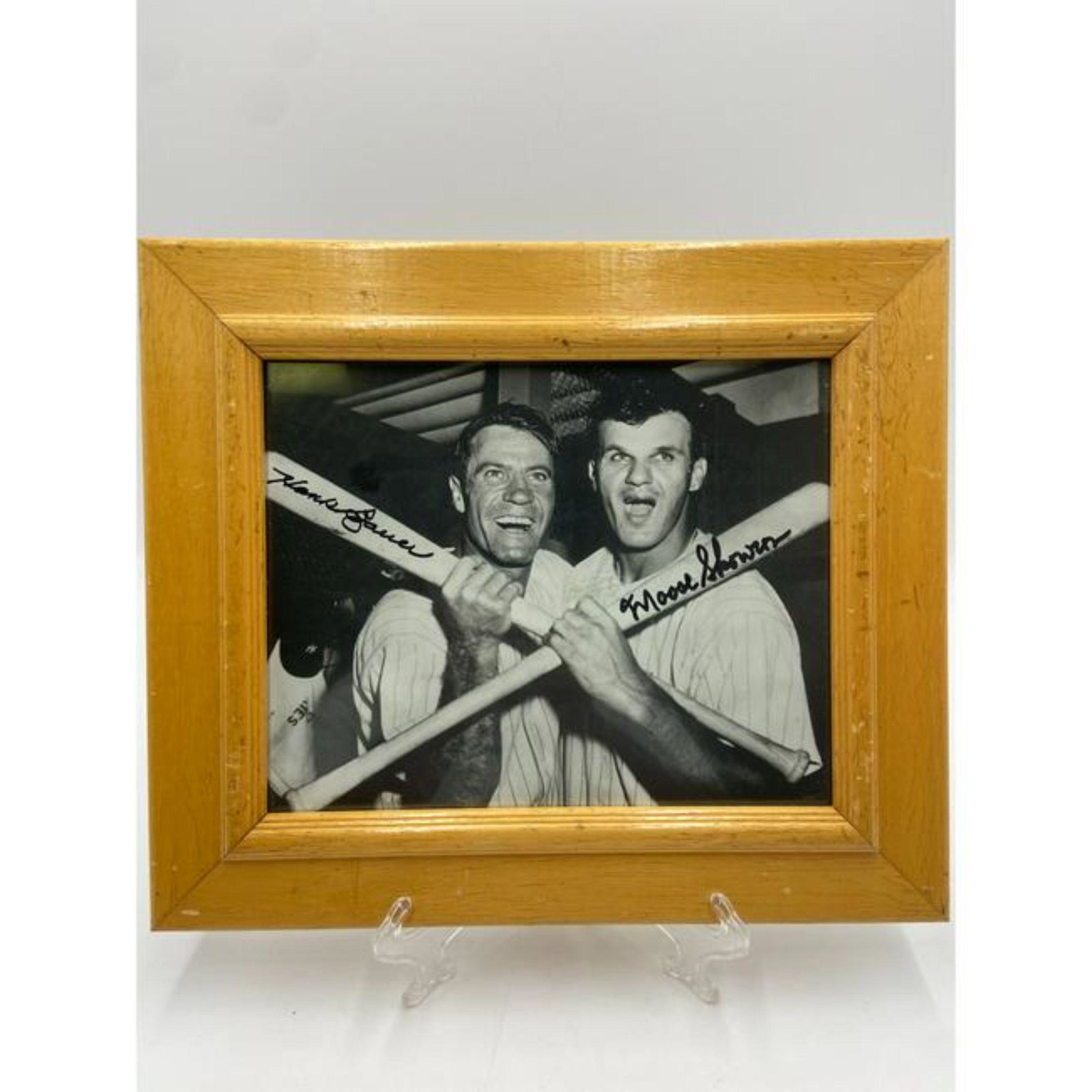 MLB NEW YORK YANKEES LEGENDS HANK BAUER & MOOSE SKOWRO: MLB NEW YORK YANKEES LEGENDS HANK BAUER & MOOSE SKOWROW AUTOGRAPHED 8" X 10" PHOTO FRAMED... The absence of a condition statement does not imply that the lot is in perfect condition or completely free