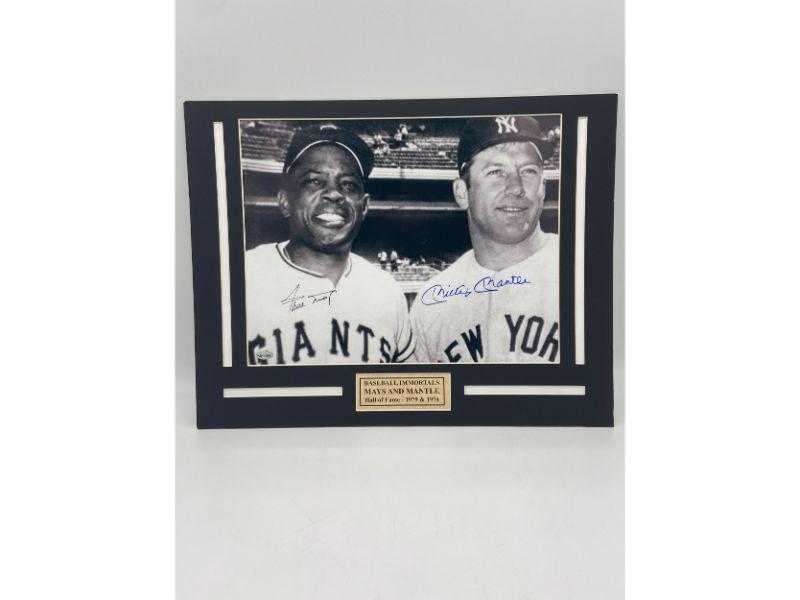 MLB LEGENDS MICKEY MANTLE AND WILLIE MAYS SIGNED PHOTO (1 of 7)