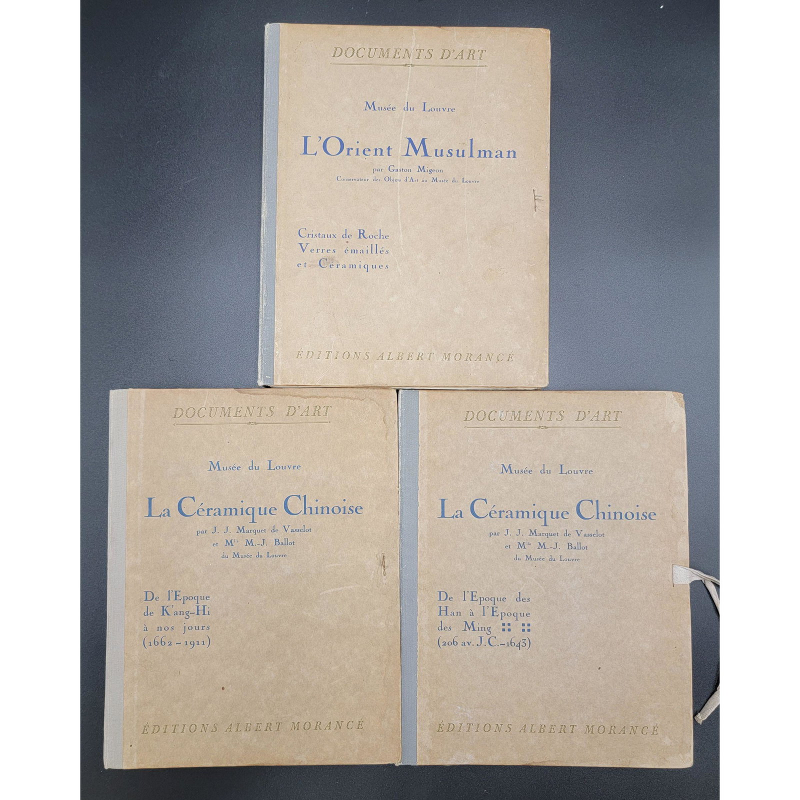 Book Art Of The Louvre La Ceramics Chinoise COLOR PLATE: Book Editions "Albert Morance" Art Of The Louvre La Ceramics Chinoises COLOR PLATES Kangxi Han And Orient. Includes Color Plates. Please See Pics For All 3 Volumes.