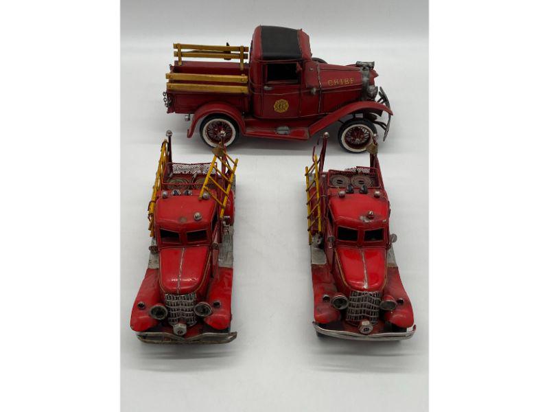 Vintage Lot Of 3 Friction Tin Fire Trucks (1 of 18)