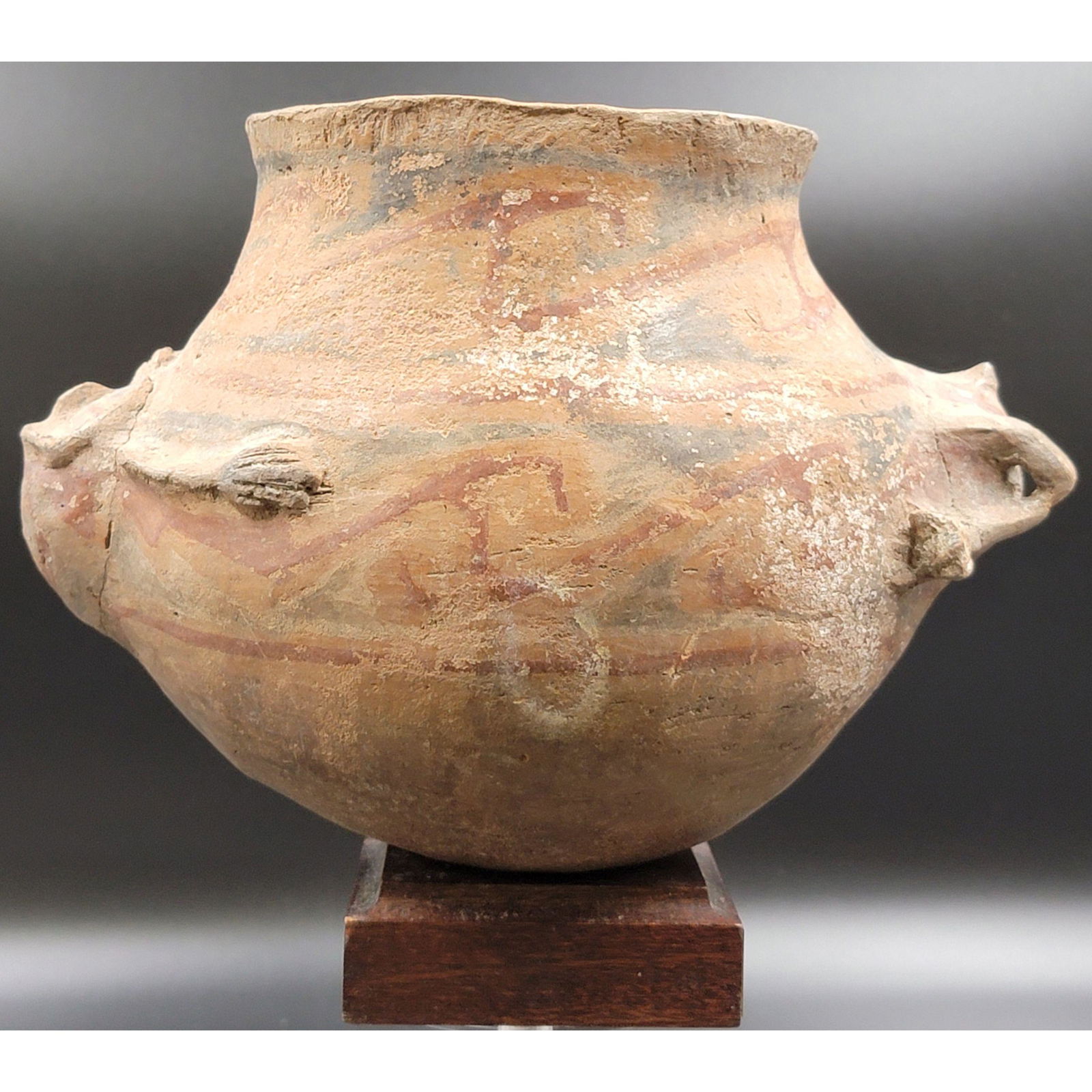 Authentic Polychrome Native American Pottery Pot (1 of 20)