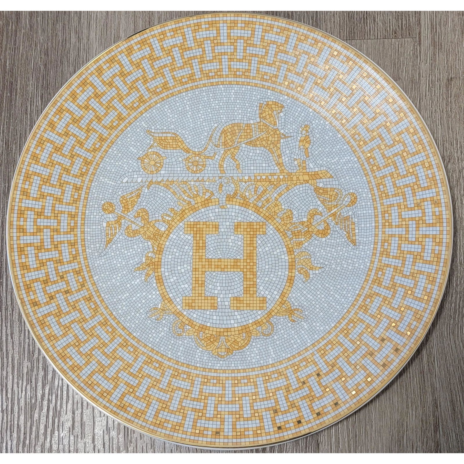 Lot Of 5 Hermes Dinner Plates 10 1/4" Un-Used (1 of 6)