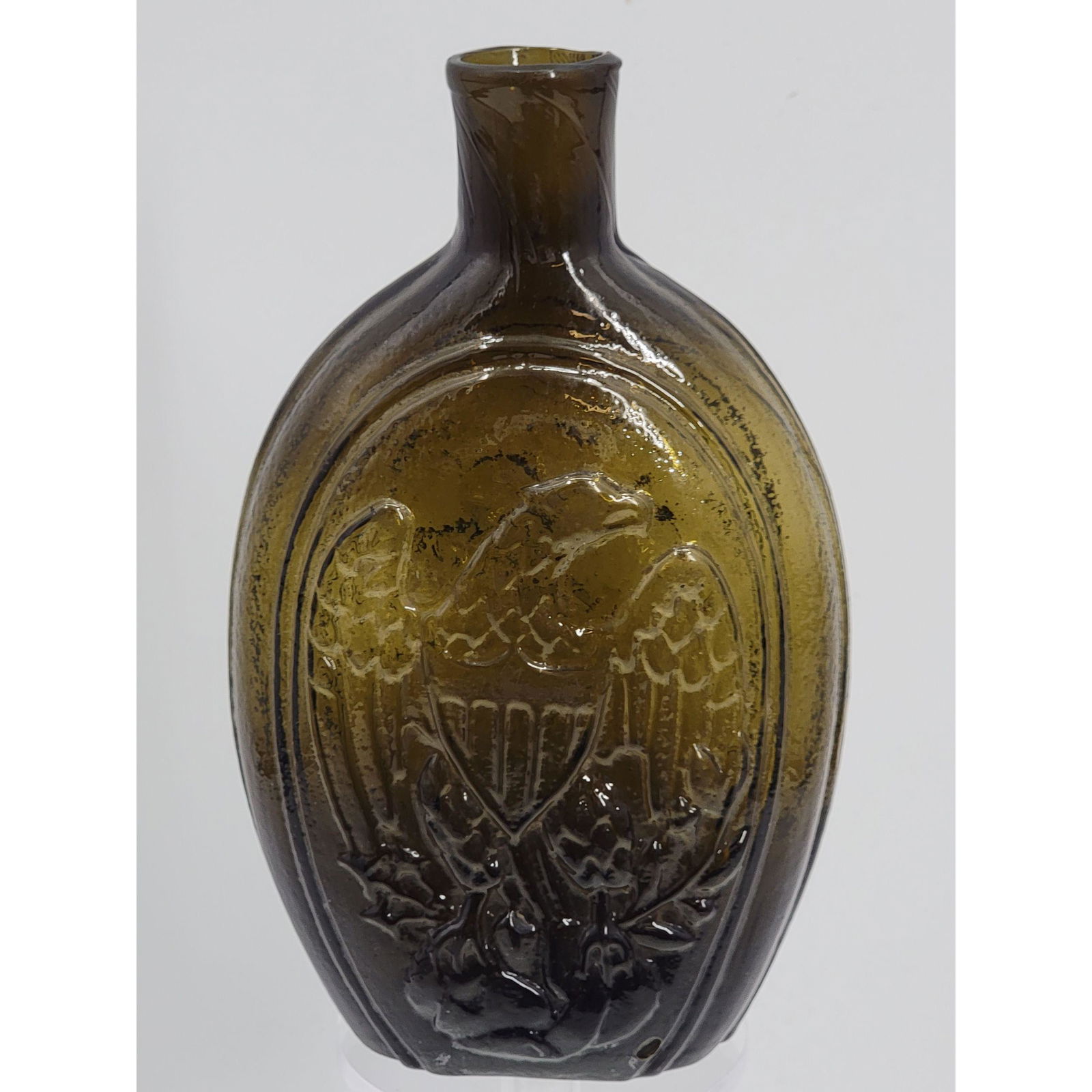 A Rare 19C Eagle Cornucopia Hand Blown Flask (1 of 11)