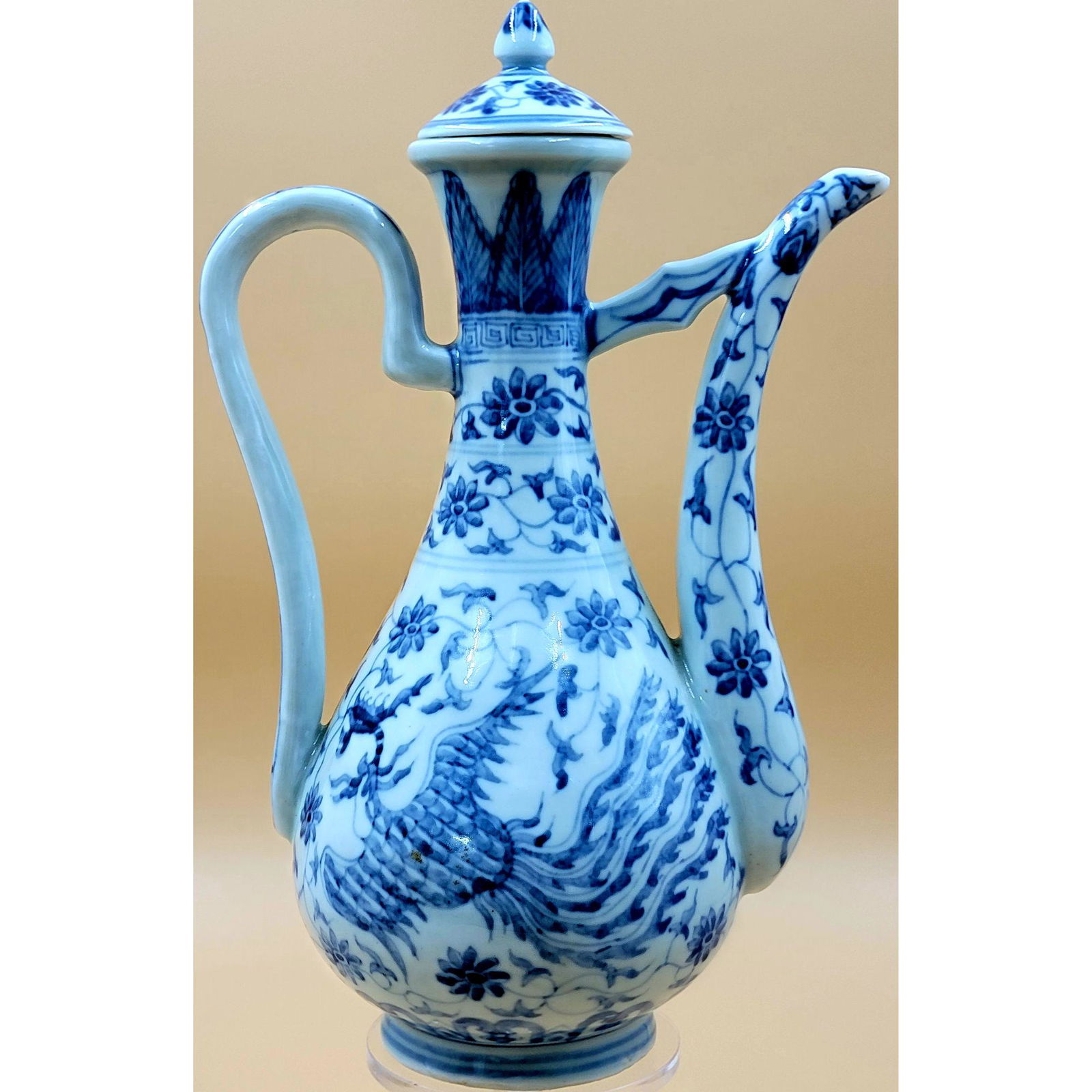 A Six Character Chinese Blue And White Ewer (1 of 20)