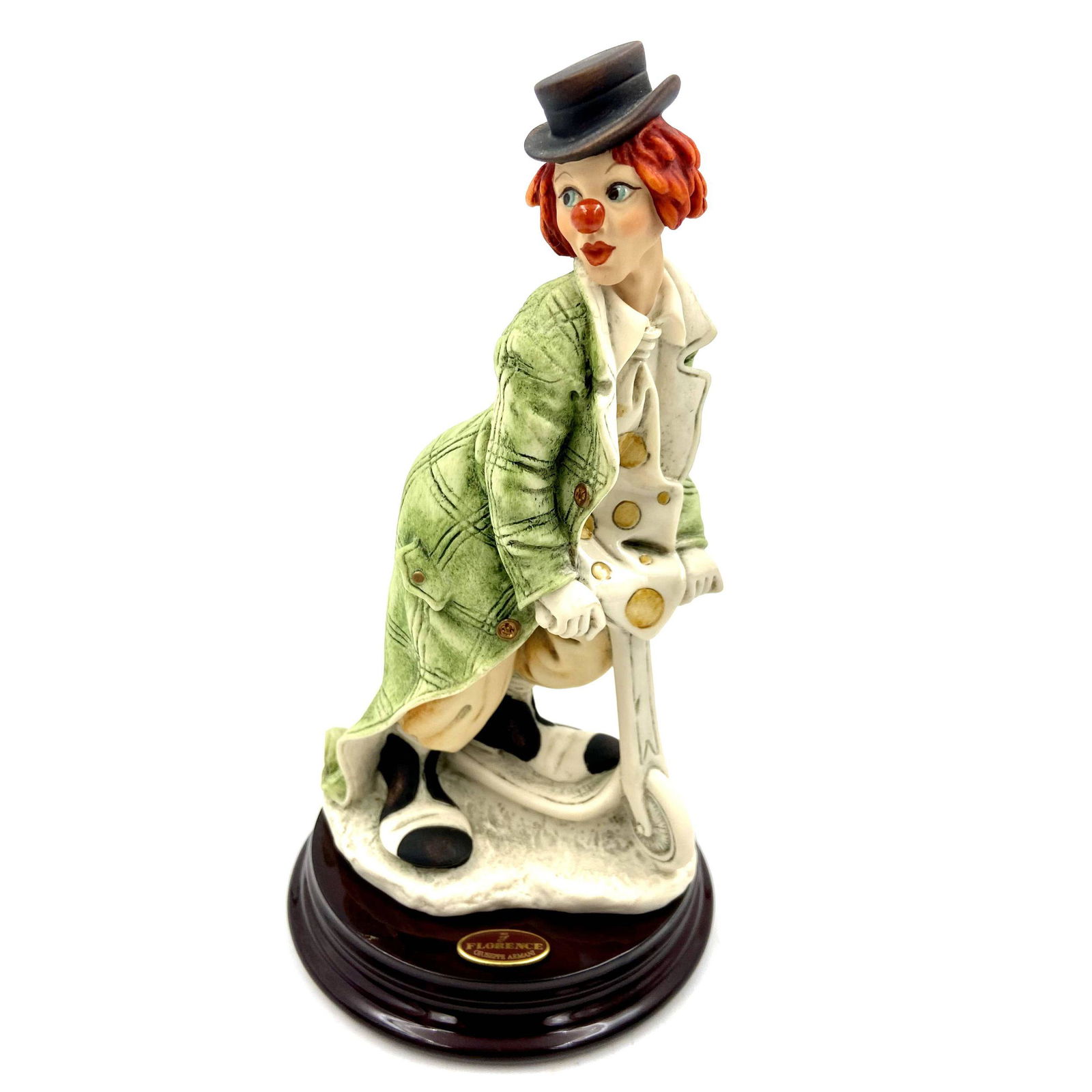 Giuseppe Armani Figurine 644C Clown "Charlie": Giuseppe Armani Figurine 644C Clown "Charlie". Measures 7 1/2" Tall.... Please carefully read our terms of sale, shipping information, and request any condition reports or photos prior to placing a bi