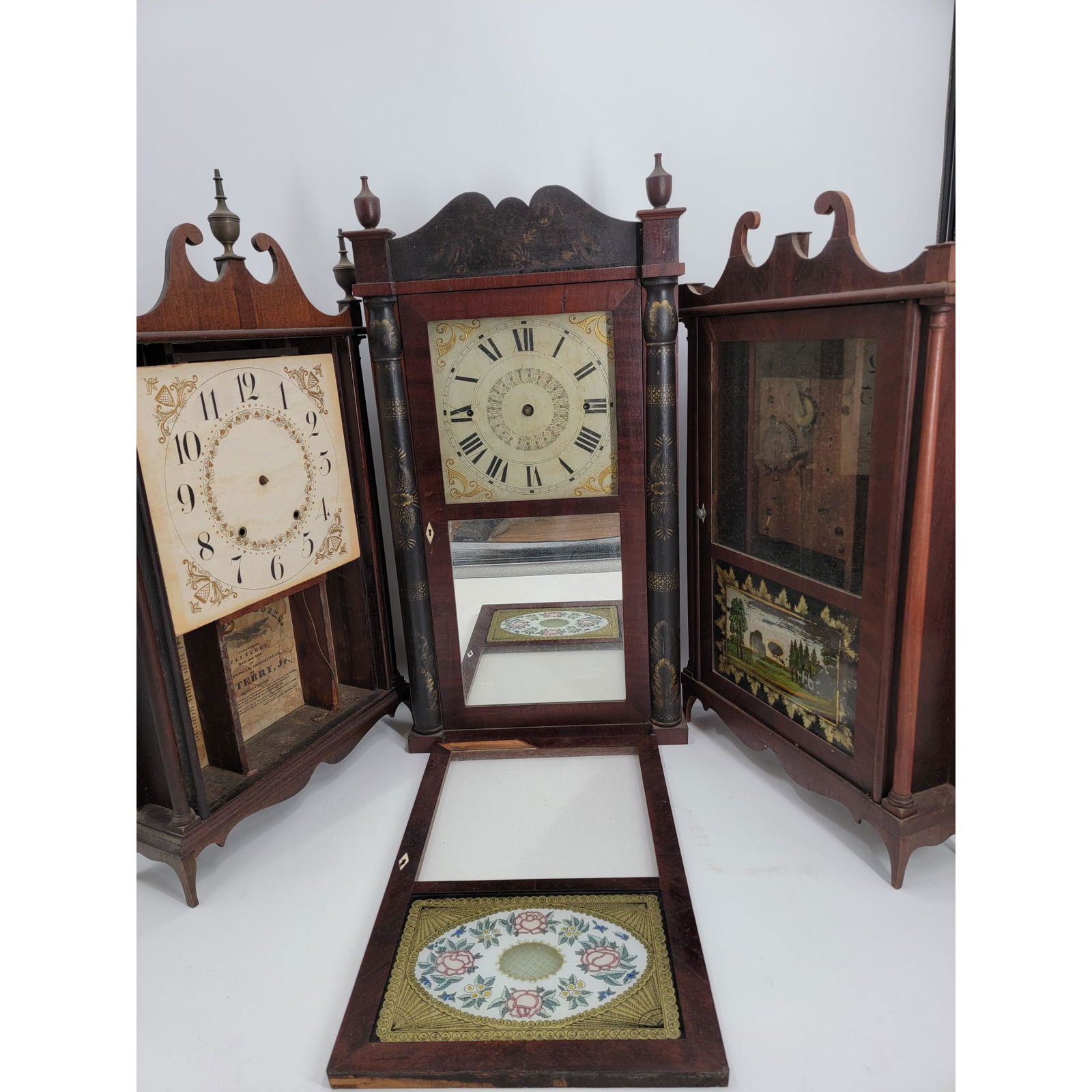 3 Continental Pillar & Scroll Clock 1820-35 ELI TERRY J (1 of 20)