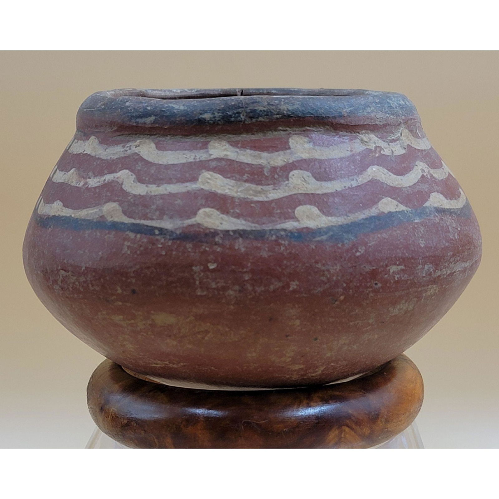 Pre Columbian or Antique Native American Painted Bowl (1 of 10)