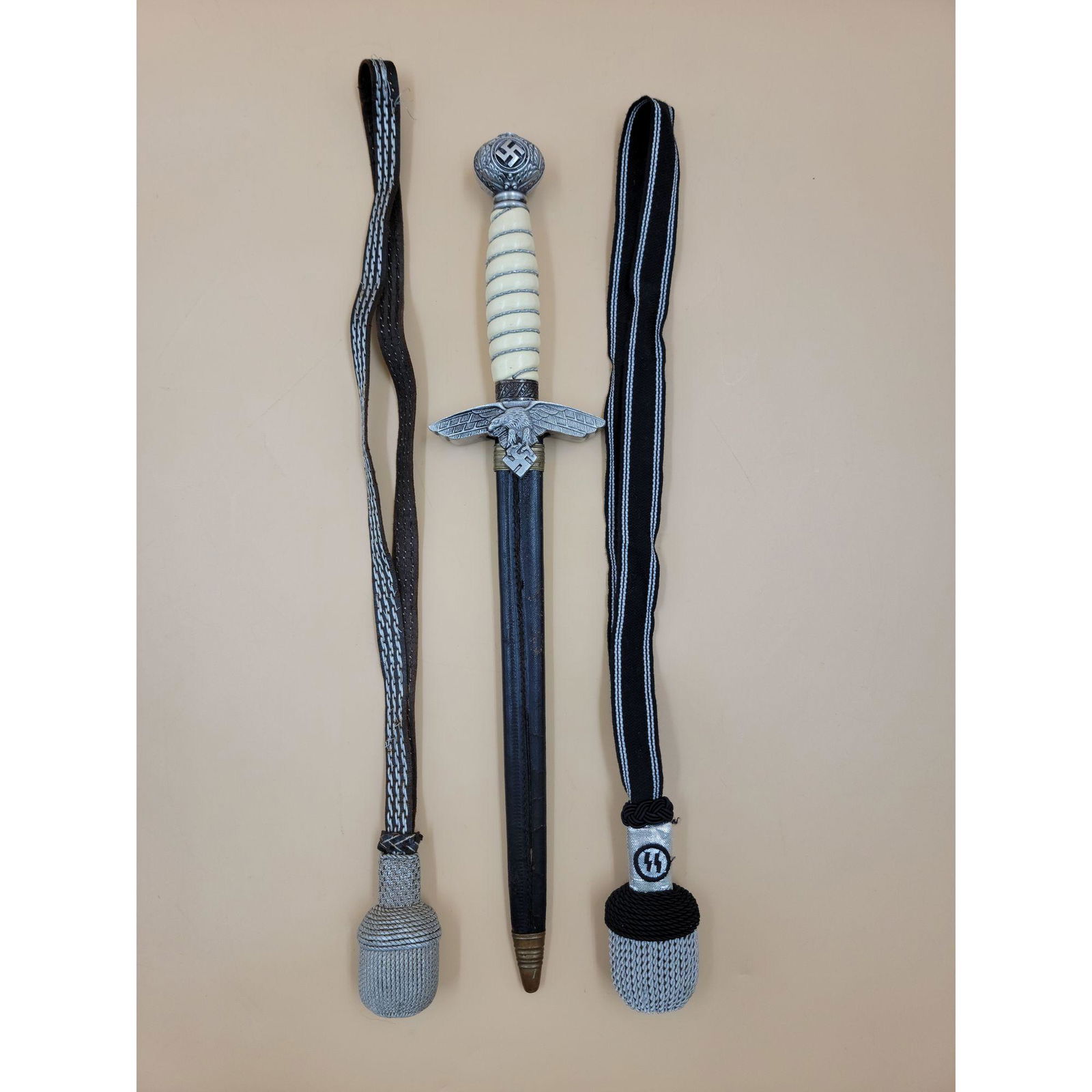 German Dagger (1 of 19)