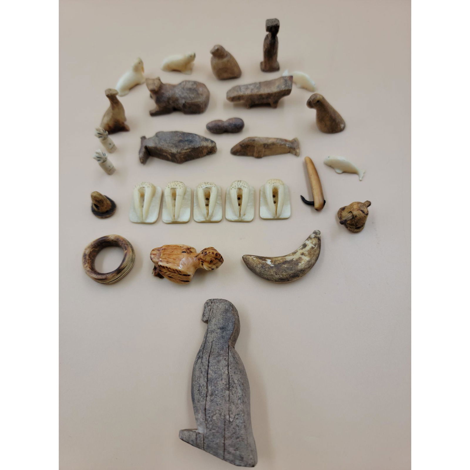 A Grouping Of Inuit Carvings & Fetish Various Sizes (1 of 10)