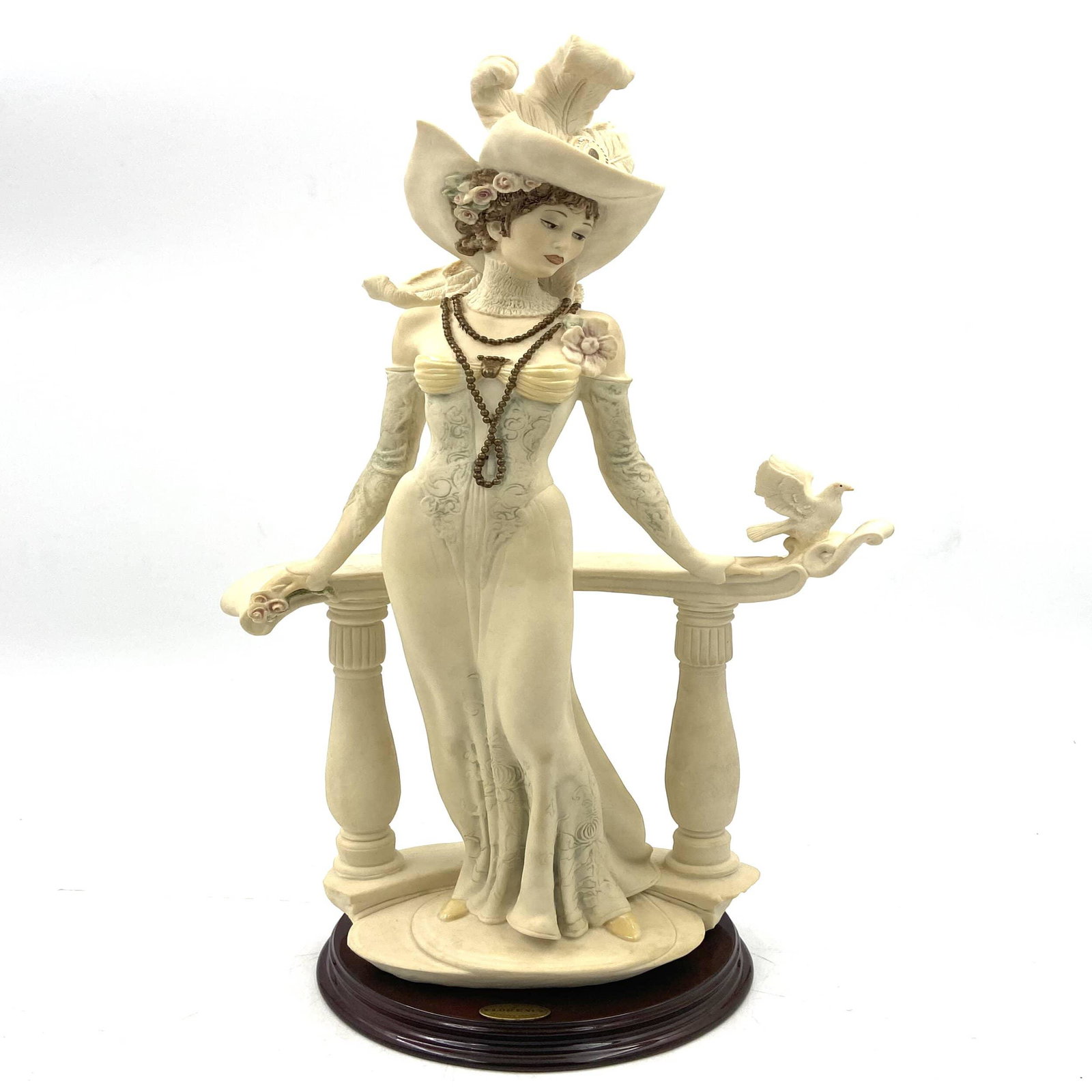 Giuseppe Armani Florence "Spring Morning" Porcelain Fig (1 of 12)