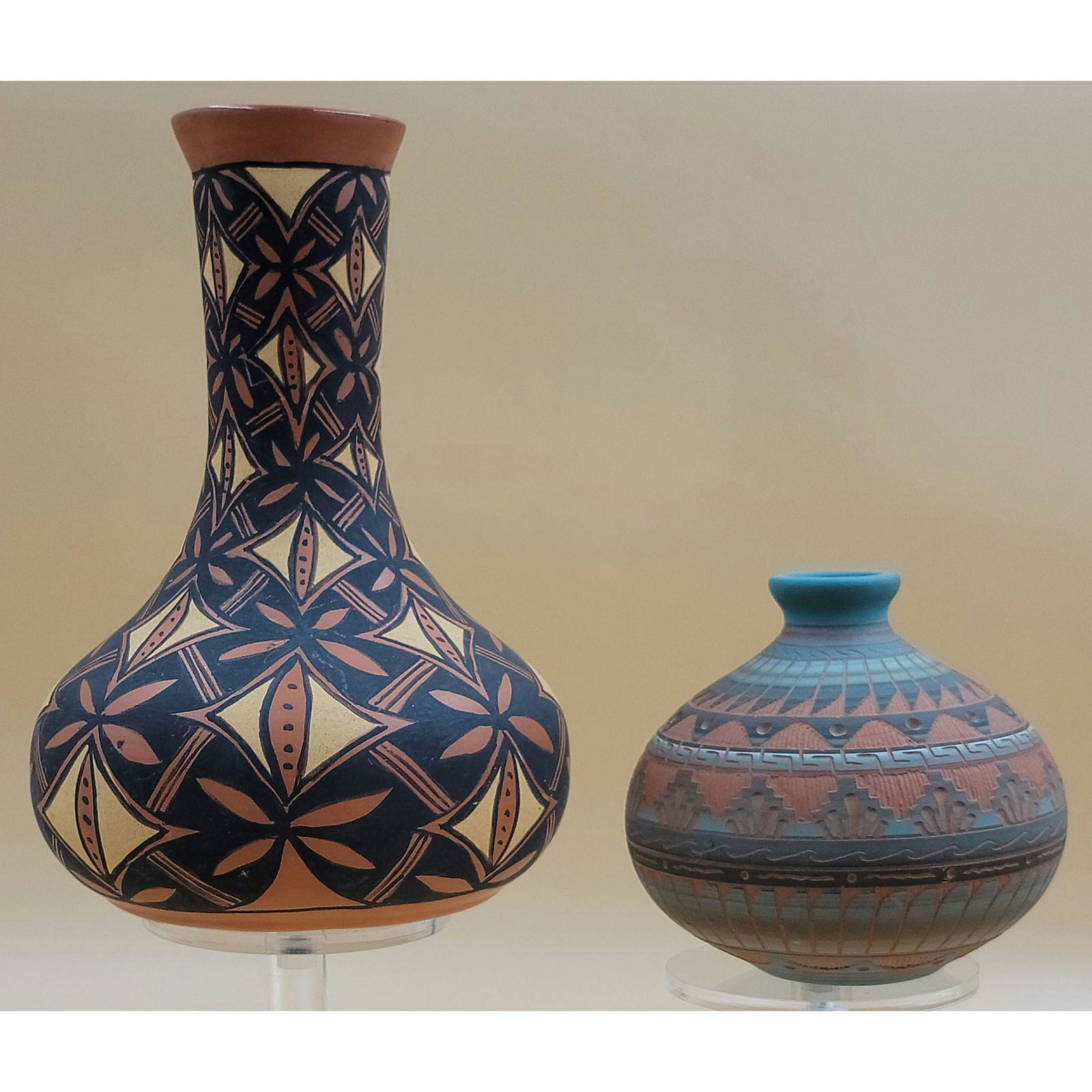 FERGUSON WHITEGOAT NAVAJO POTTERY & ACOMA POTTERY (1 of 9)