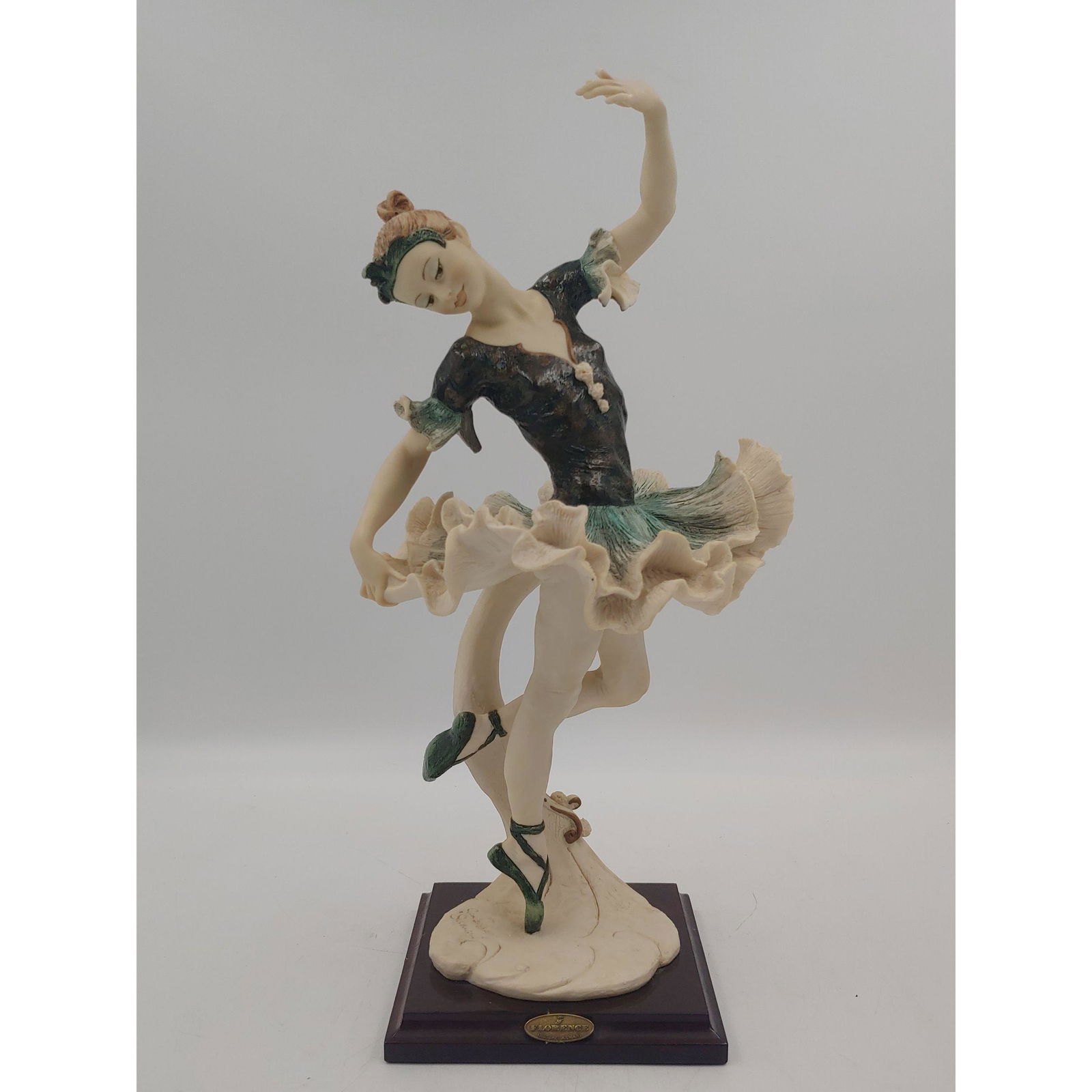 Giuseppe Armani Florence Figurine, Julie Juliette (1 of 8)