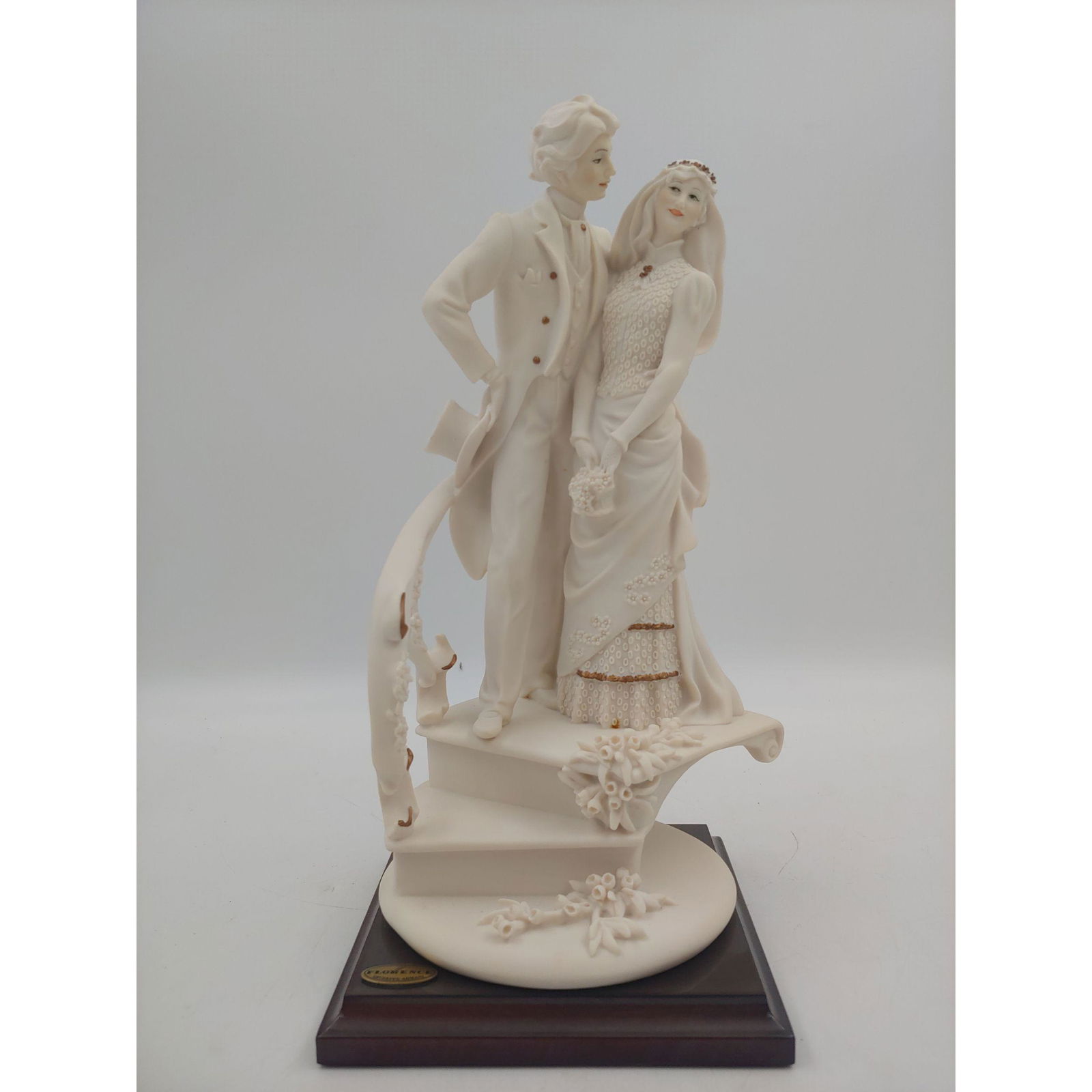 Giuseppe Armani Florence Figurine, Bride and Groom (1 of 6)