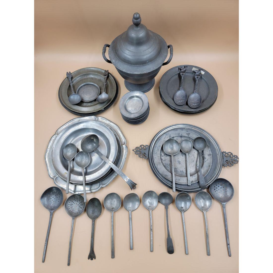 Assortment Of Antique Pewter Plates Spoons Covered Dish 18-19th C (1 of 19)
